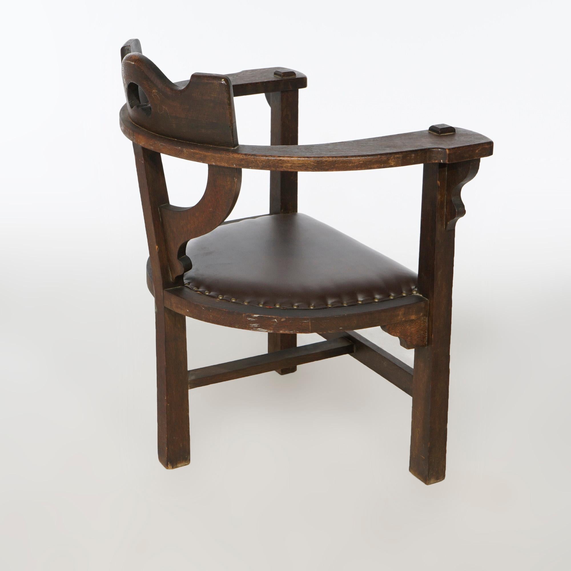 Antique Arts & Crafts Limbert School Cut Out Mission Oak Arm Chair Circa 1910 In Good Condition In Big Flats, NY