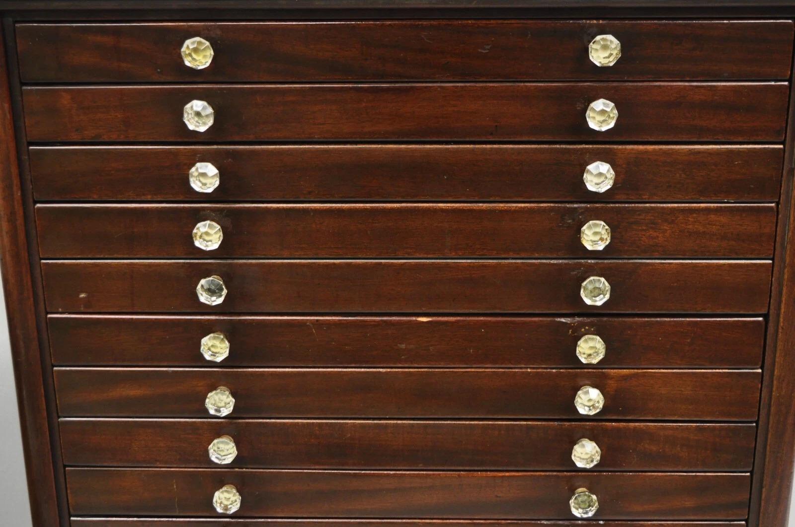 Antiguo gabinete dental médico Arts & Crafts de caoba con 15 cajones y base de mármol Desconocido en venta