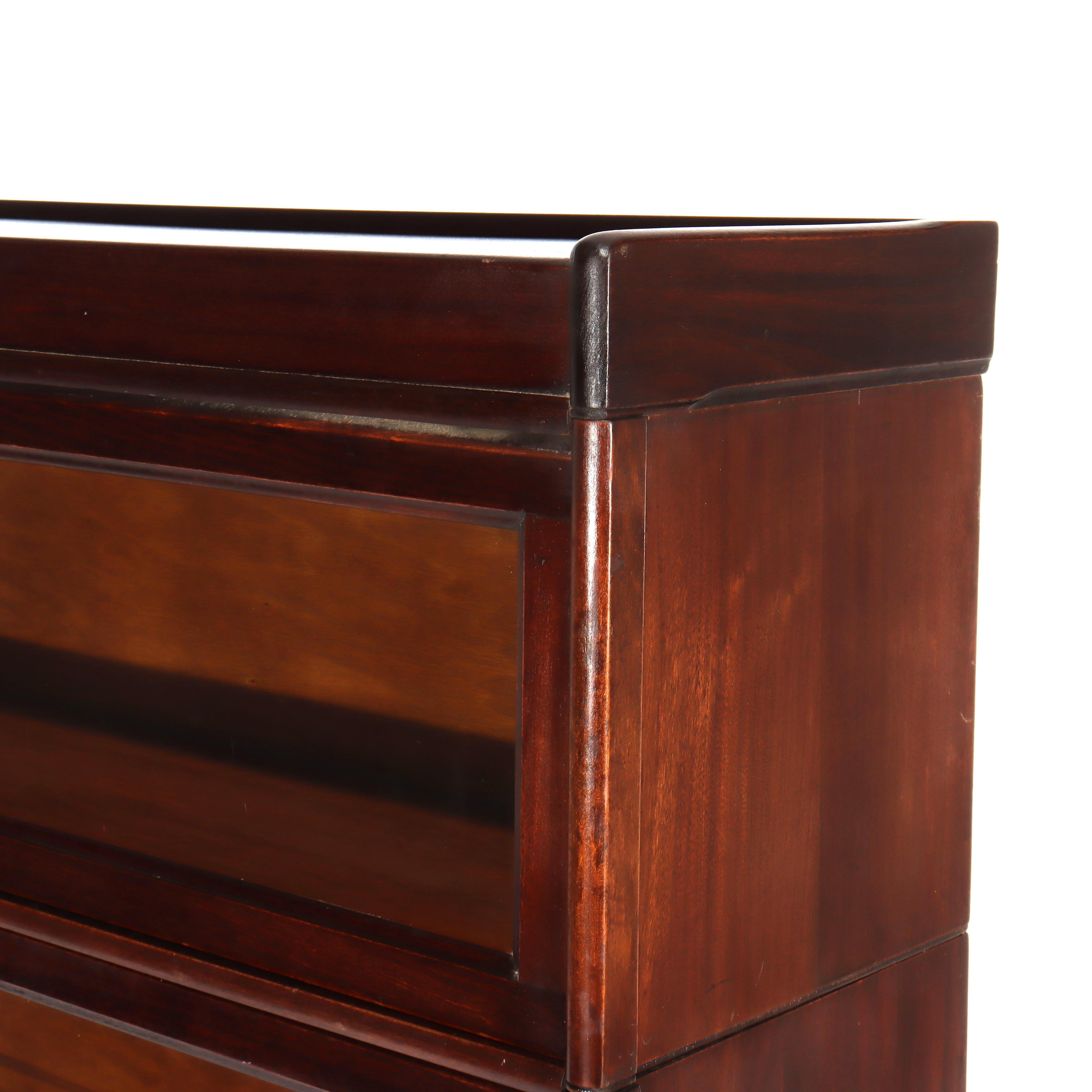 Antique Arts & Crafts Mahogany 3-Stack Barrister Bookcase c1920 In condizioni buone in vendita a Big Flats, NY