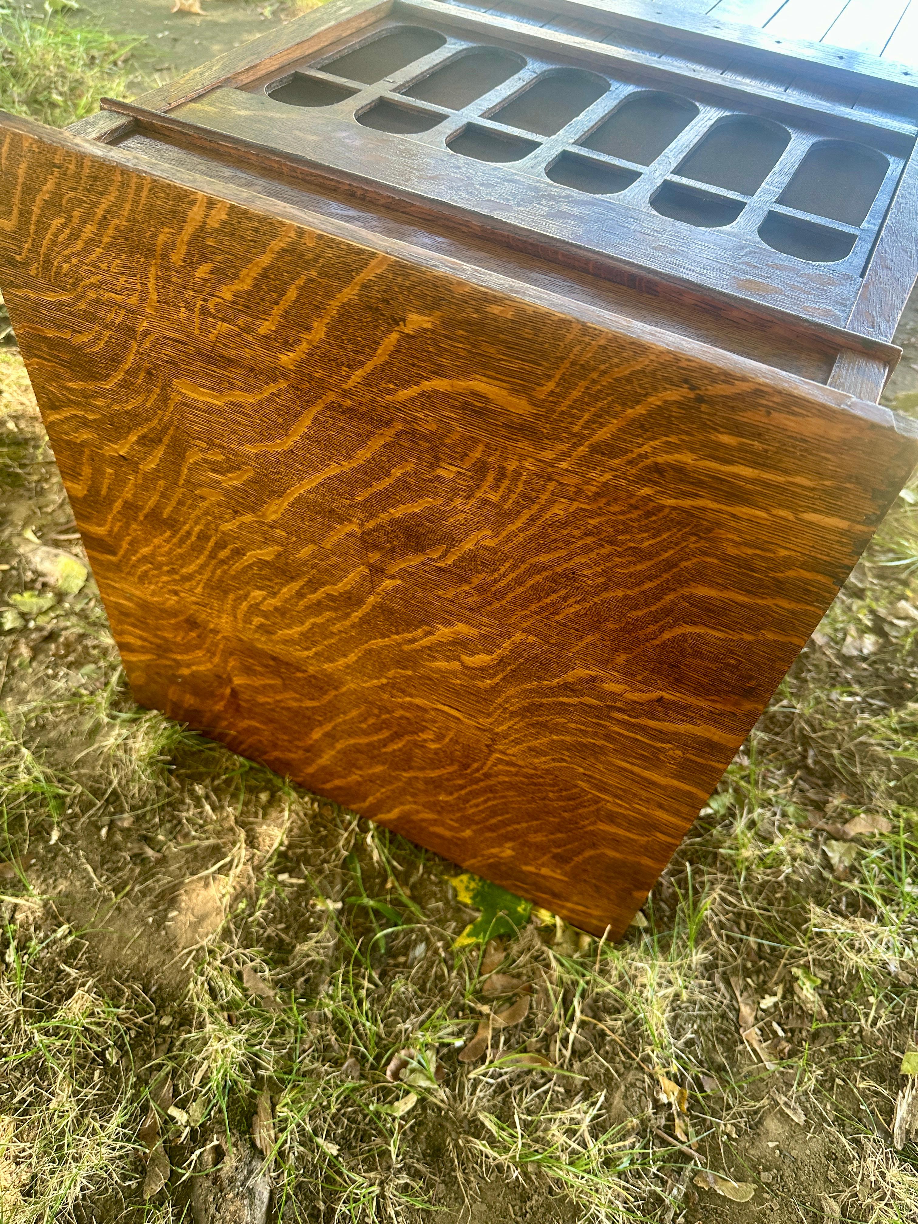 Antique Arts & Crafts Manual Turntable Cabinet (Roycroft?) For Sale 9