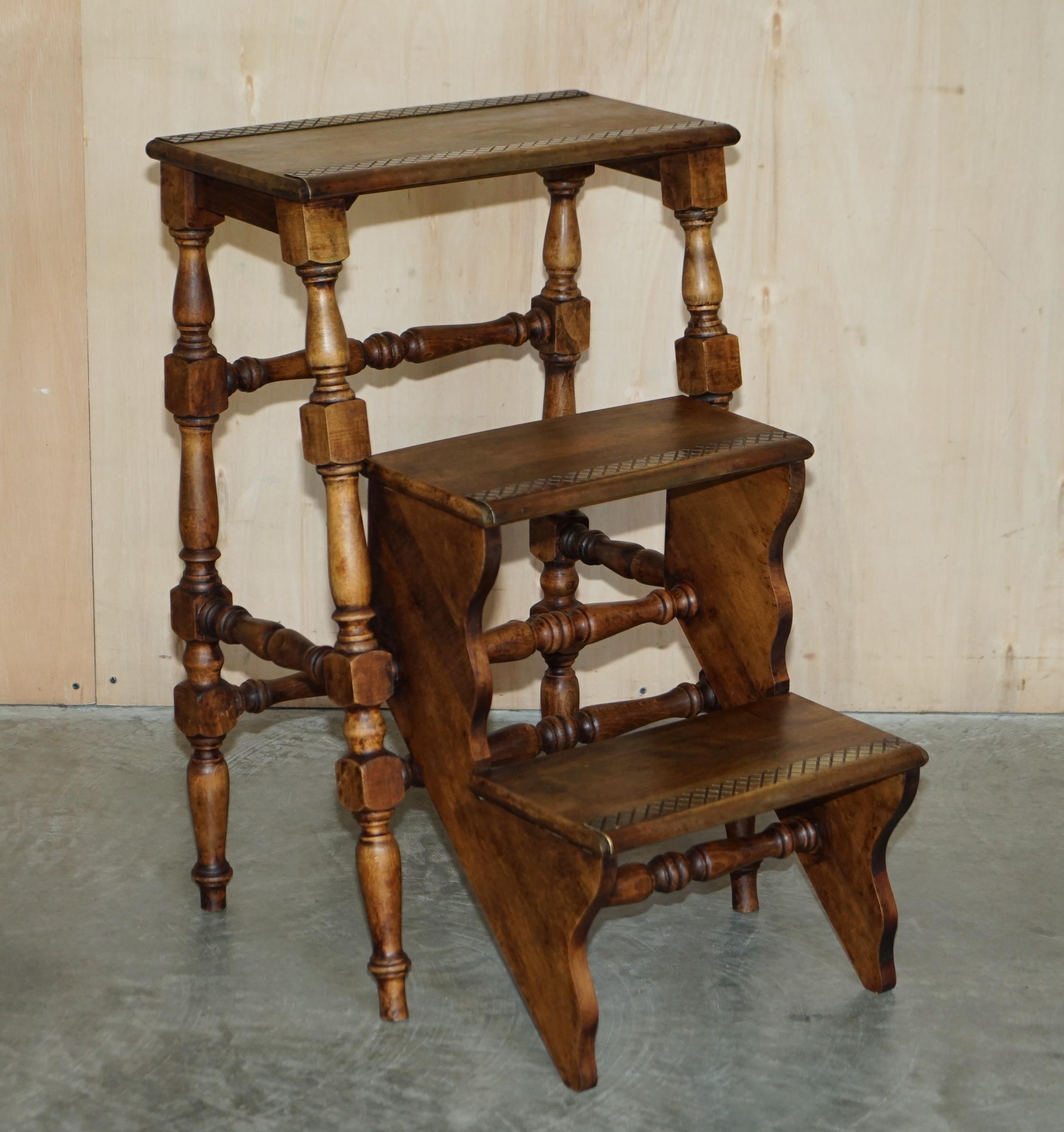 Table d'appoint antique Arts & Crafts Metamorphic Library Steps Ladder en laiton Tread 9