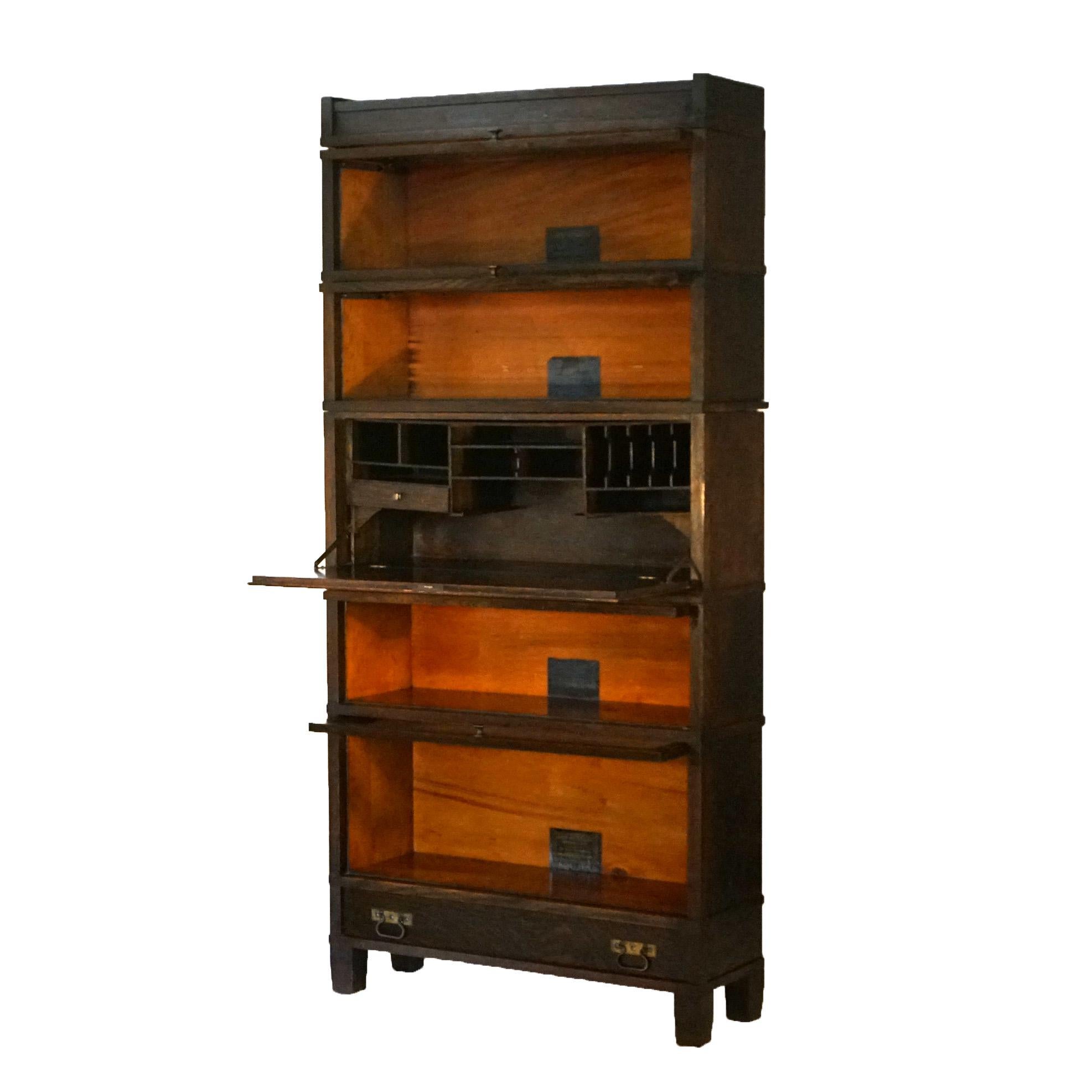 Antiguo Arts & Crafts Mission Globe Wernicke Secretario de barrister de roble de cinco pilas siglo XX en venta