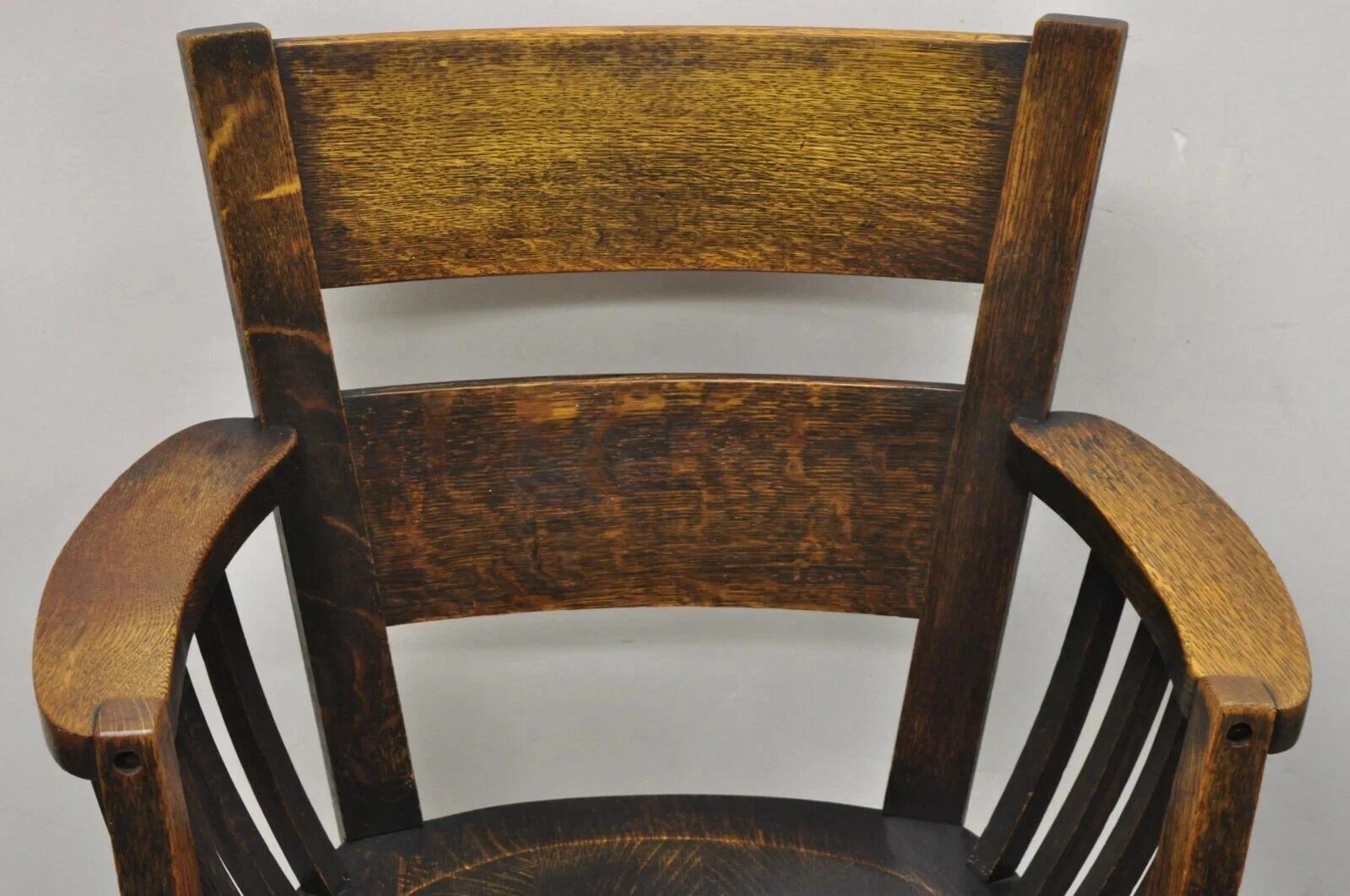 Antiguo Sillón Escolar Arts & Crafts Mission Arts & Crafts Oak Bowed Spindle Plank Seat Desconocido en venta