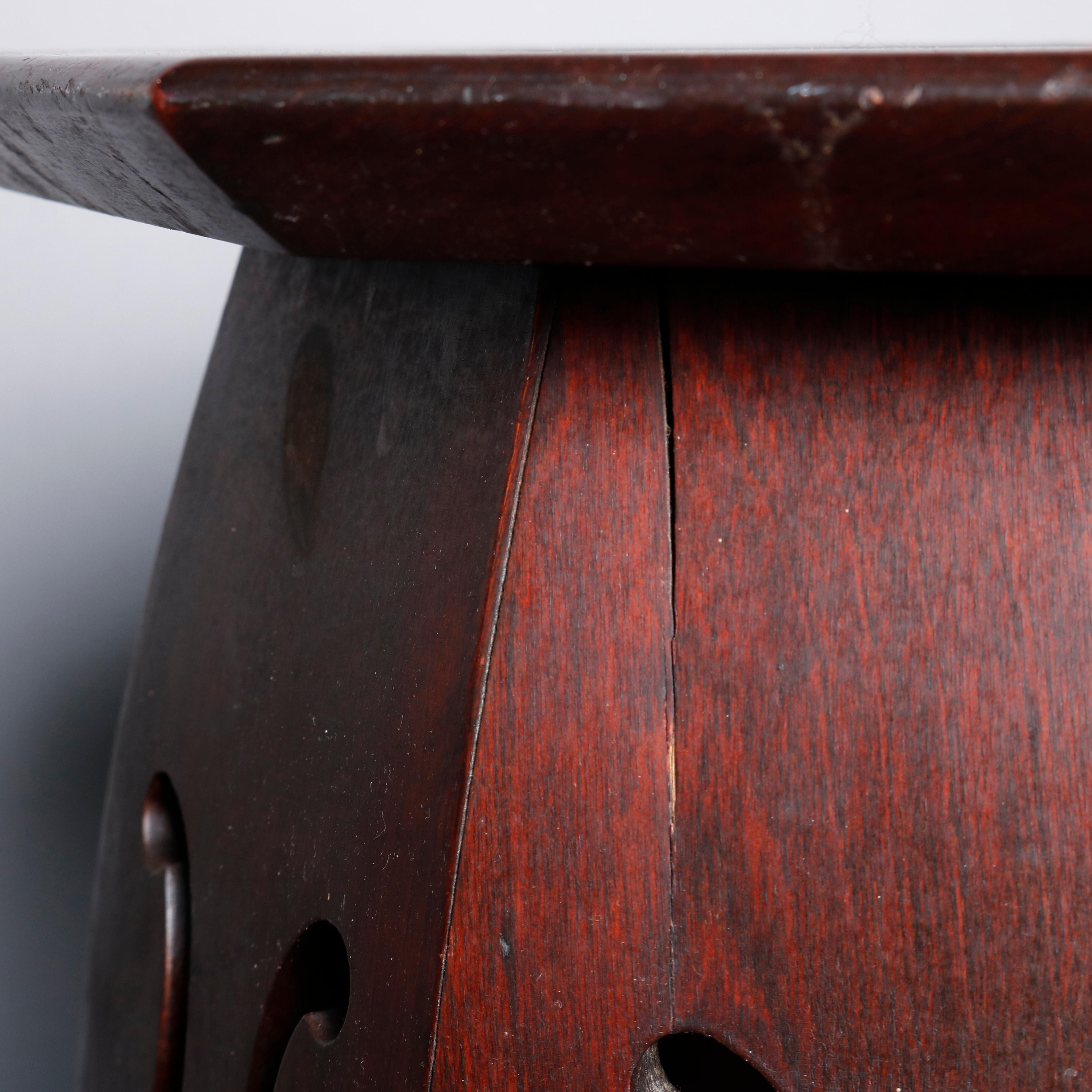Antique Arts & Crafts Mission Oak Cut-Out Taboret Side Stand, circa 1910 In Good Condition In Big Flats, NY
