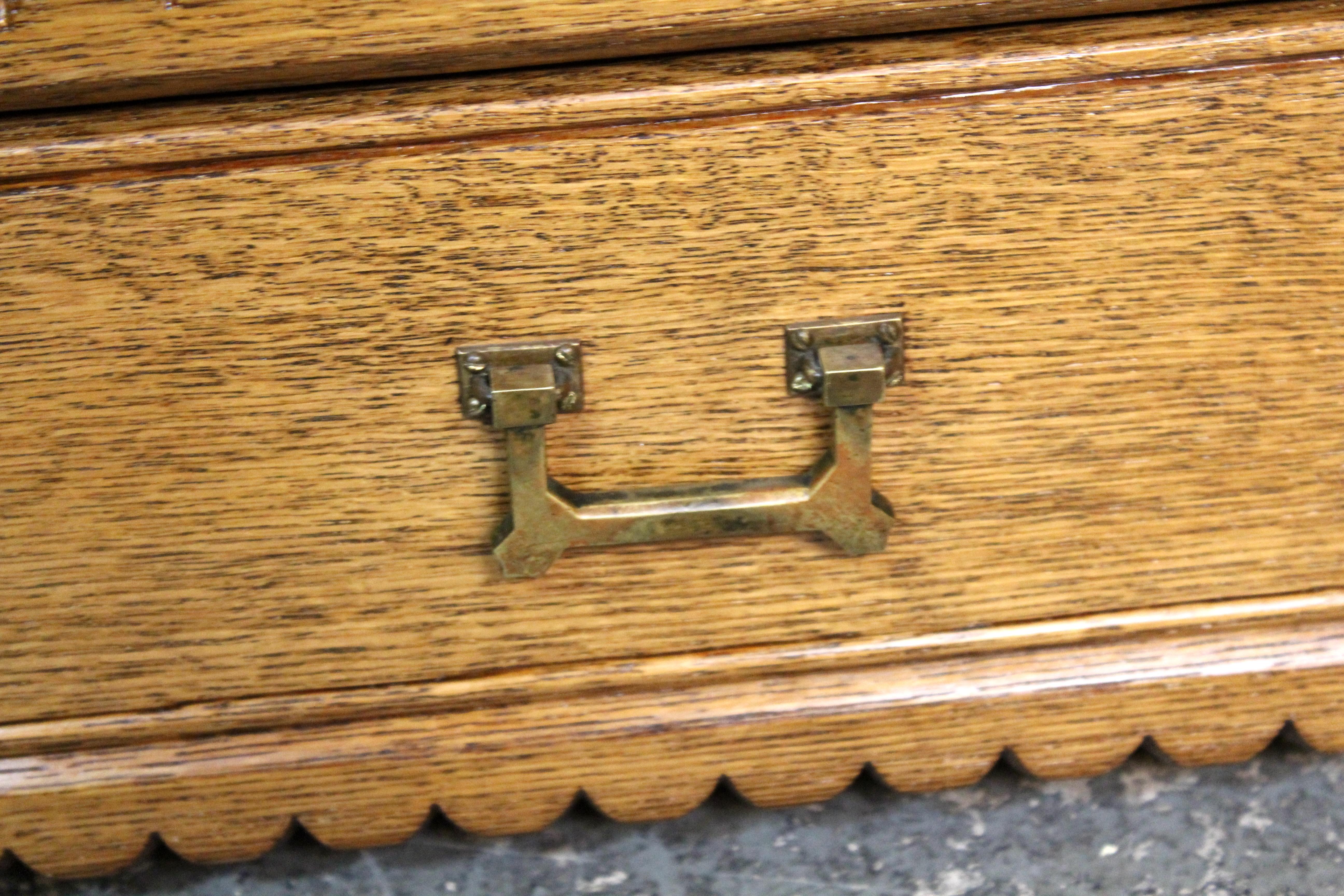 Antique Mission Arts & Crafts Oak Fold Mirror de rasage pliant en vente 1