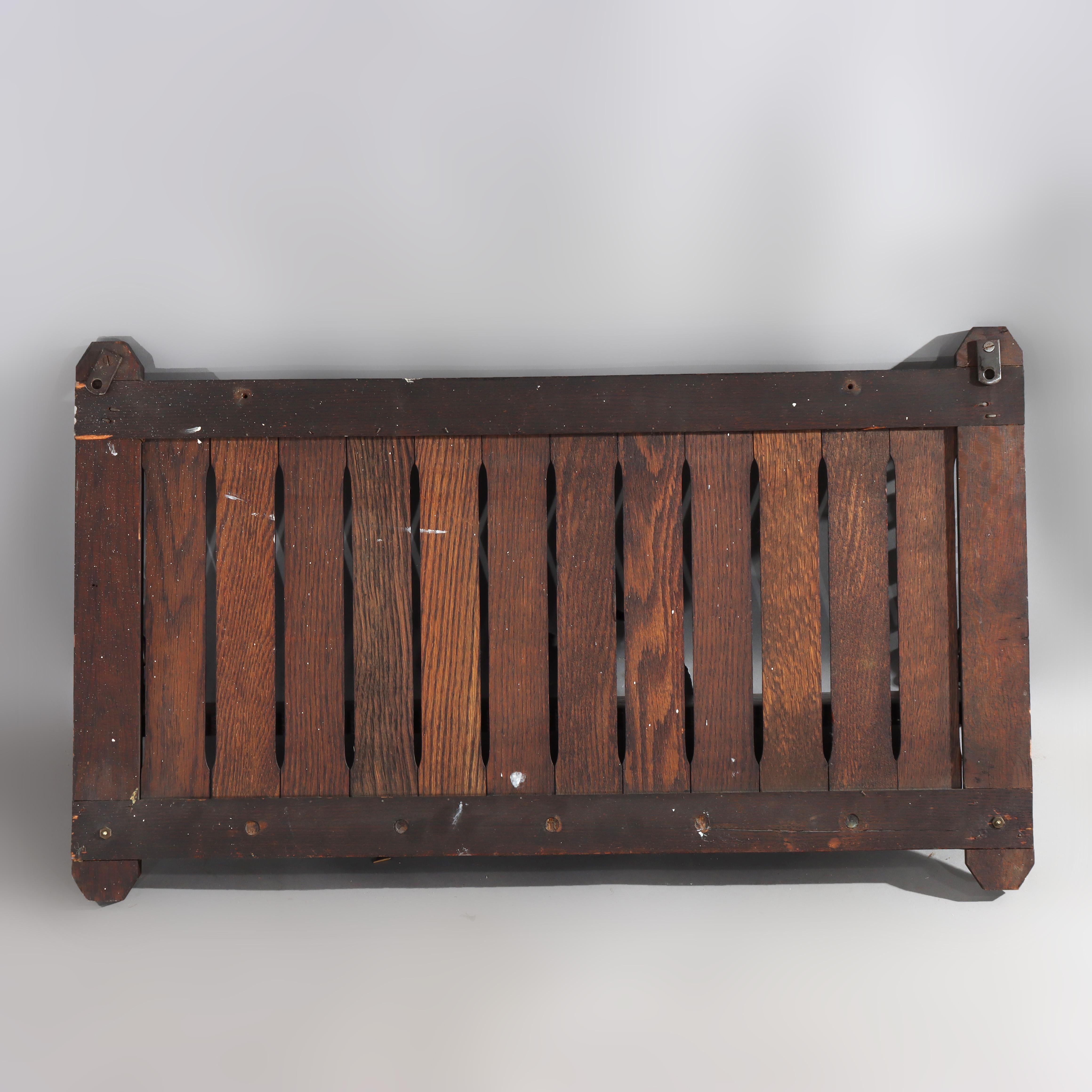 Quercia Antico portacappelli in quercia Mission Arts & Crafts con ripiano C1910 in vendita