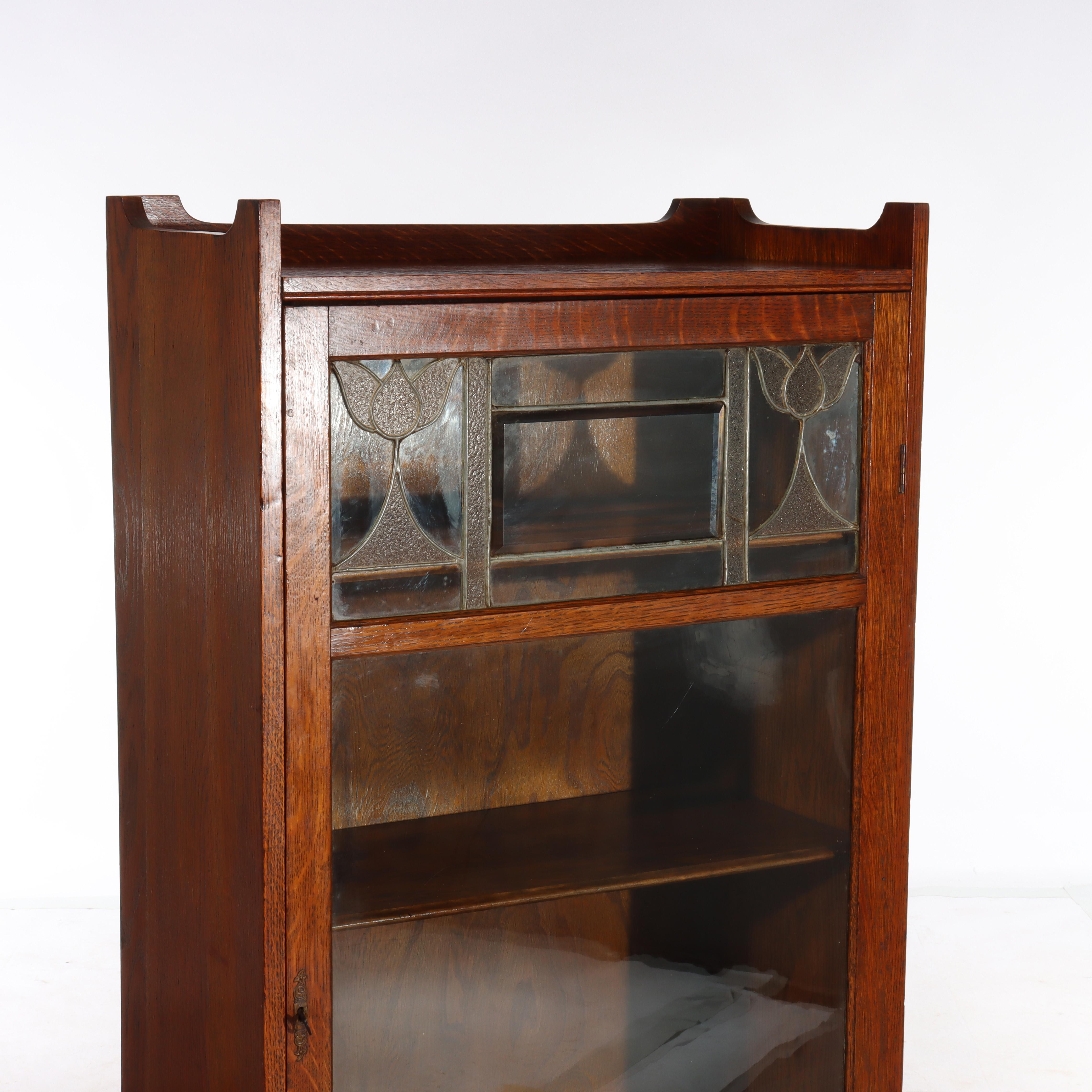 Ancienne bibliothèque à une porte en chêne à vitres plombées Mission Arts & Crafts c1920 en vente 7