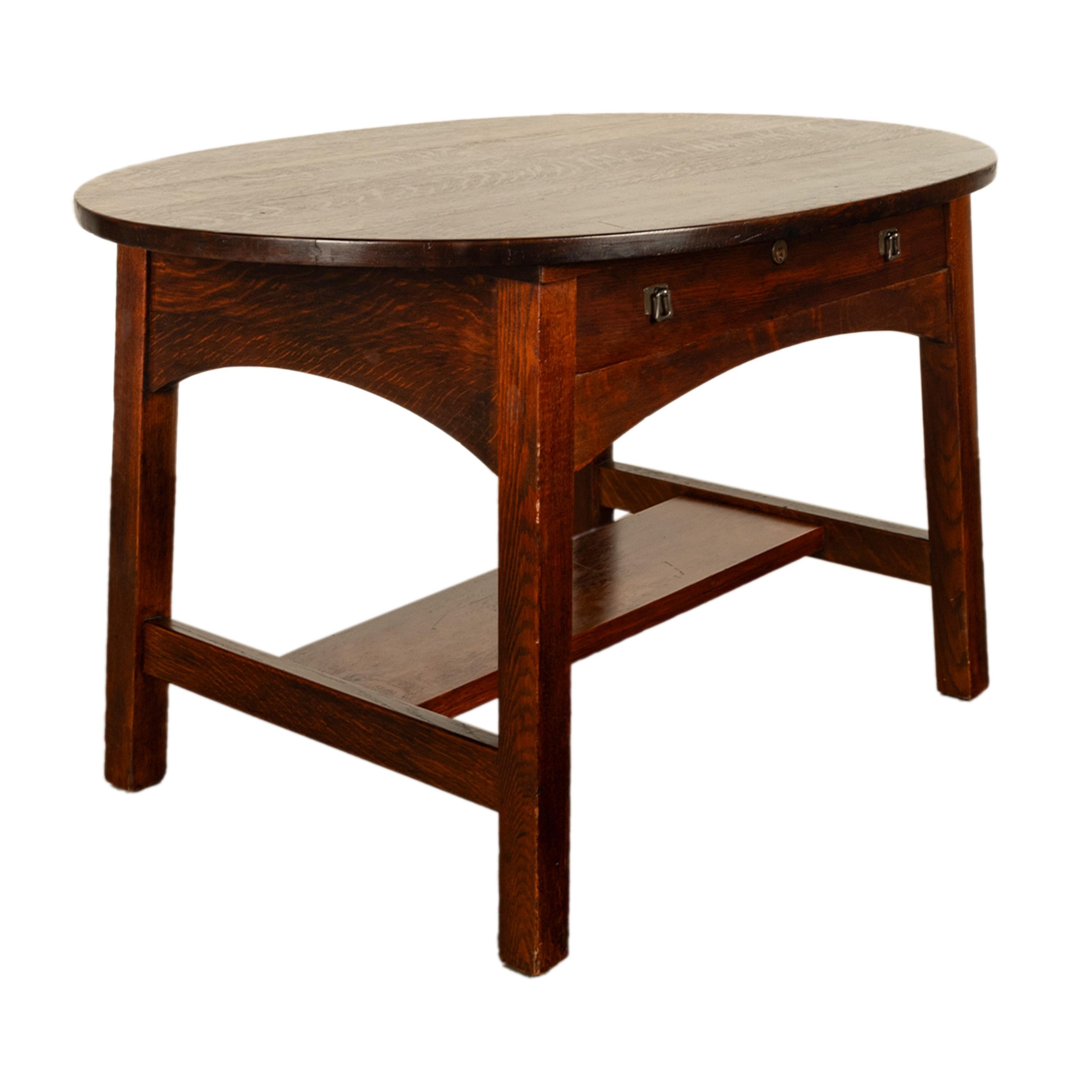 Antiguo Arts & Crafts Mission Oak Mesa de biblioteca Escritorio Ritter Bros Filadelfia Estadounidense en venta