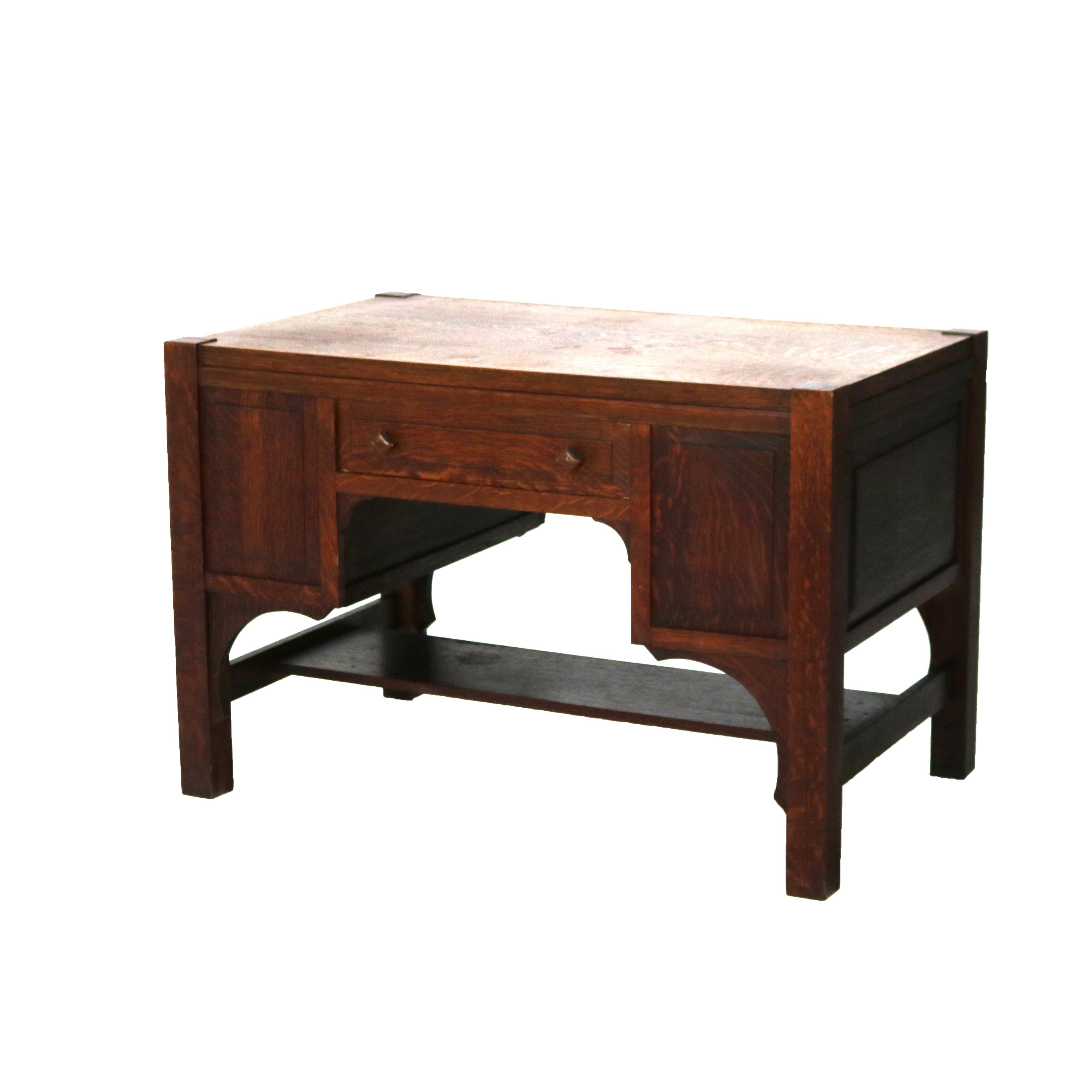 Antike Arts & Crafts Mission Eiche getäfelten Schreibtisch mit gewölbten Kragsteinen C1920 (amerikanisch) im Angebot