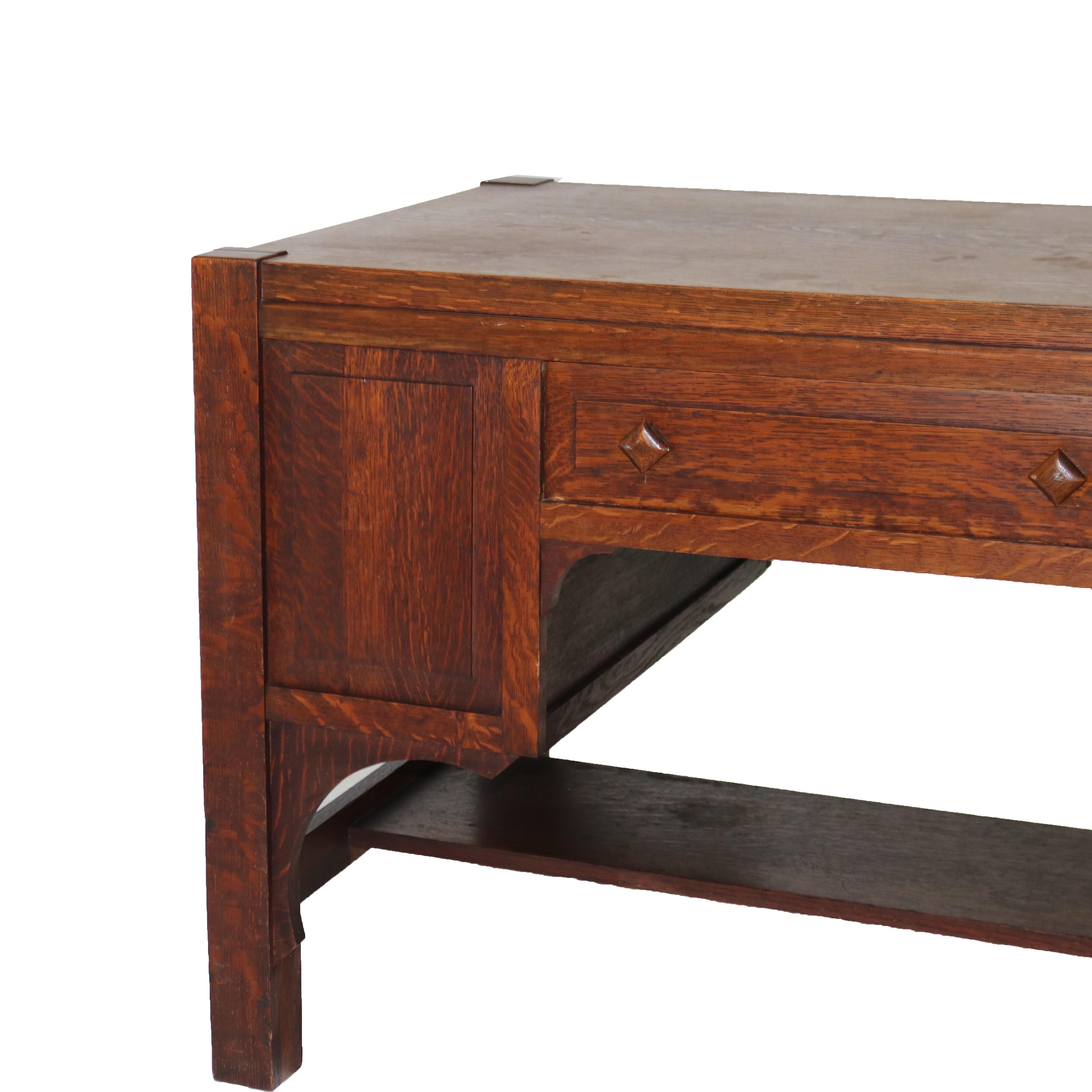Antike Arts & Crafts Mission Eiche getäfelten Schreibtisch mit gewölbten Kragsteinen C1920 (Eichenholz) im Angebot