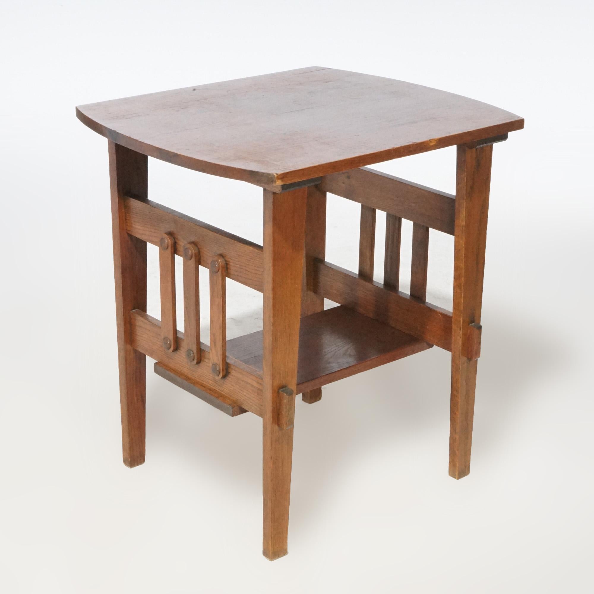 Antique Arts & Crafts Mission Oak Side Table, circa 1910 3
