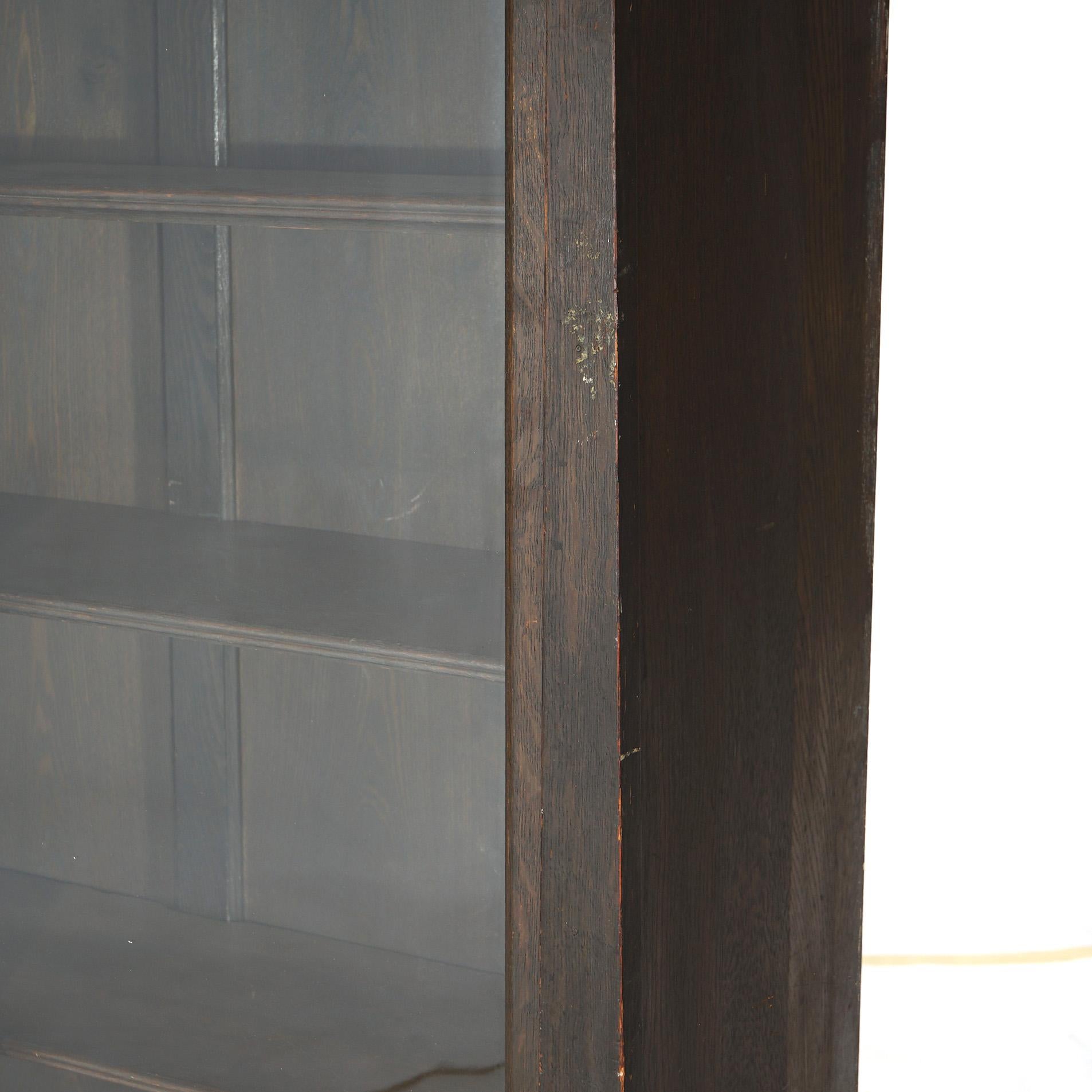 Antique Arts & Crafts Mission Oak Sliding Door Bookcase Circa 1910 In Good Condition For Sale In Big Flats, NY