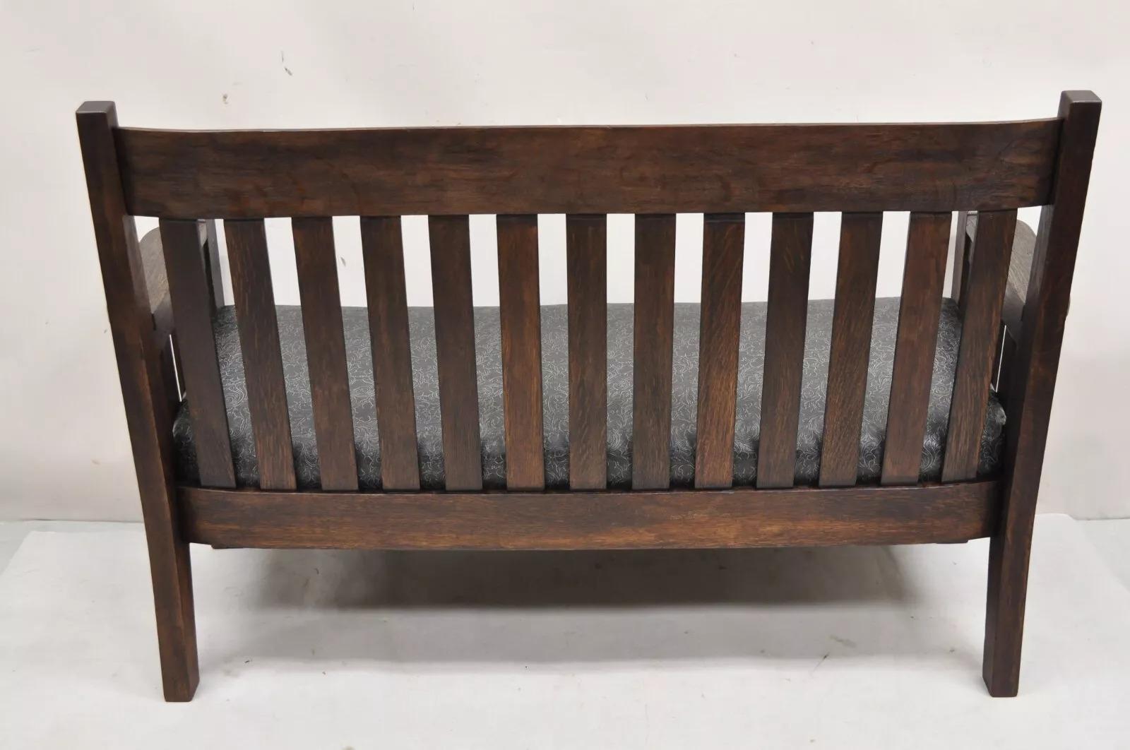 Arte Antiques Mission Arts & Crafts Oak Stickley Stile 14 Panca a Doghe Divano in vendita 3