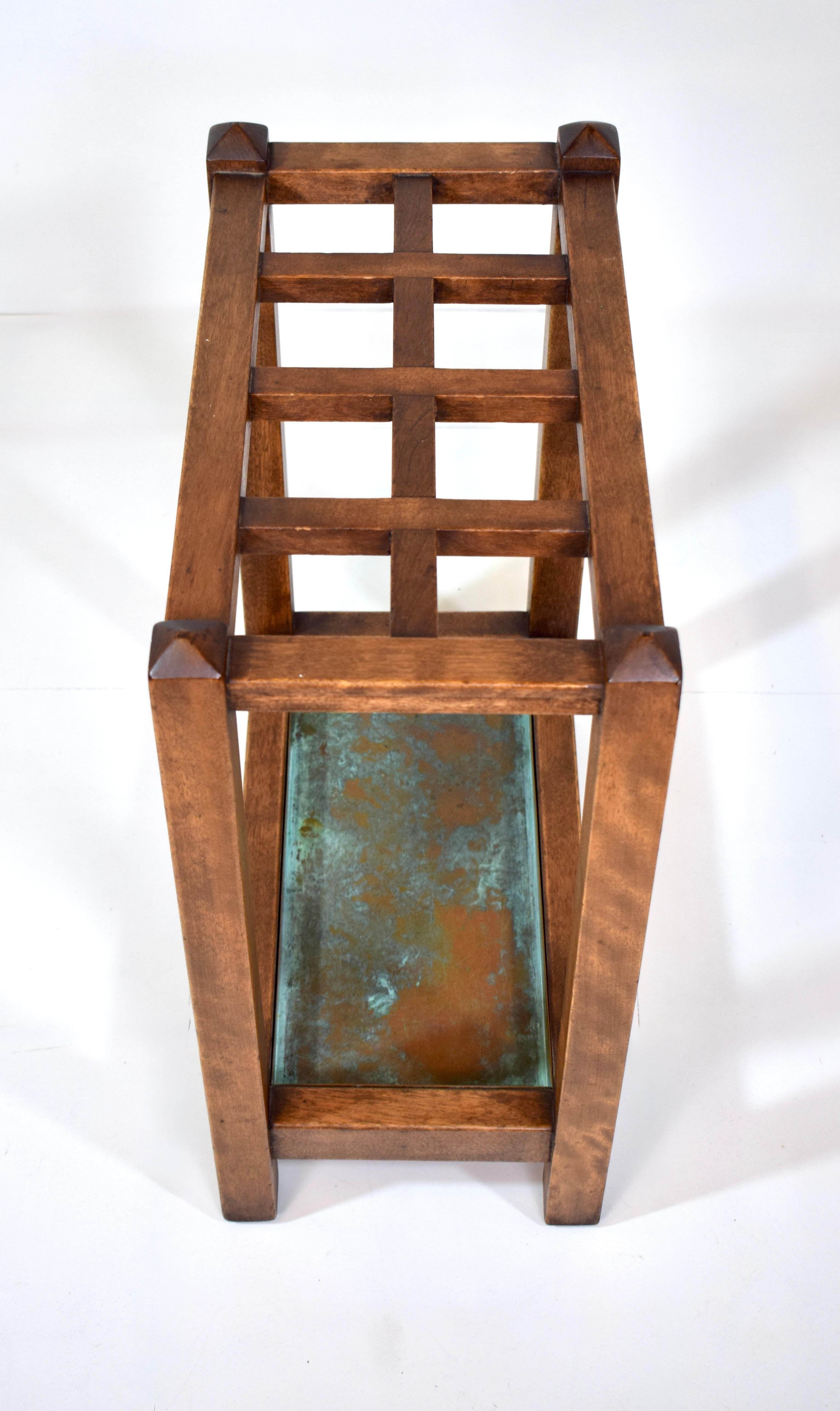 Cuivre Stand parapluie/canne antique en chêne de Mission Arts & Crafts en vente