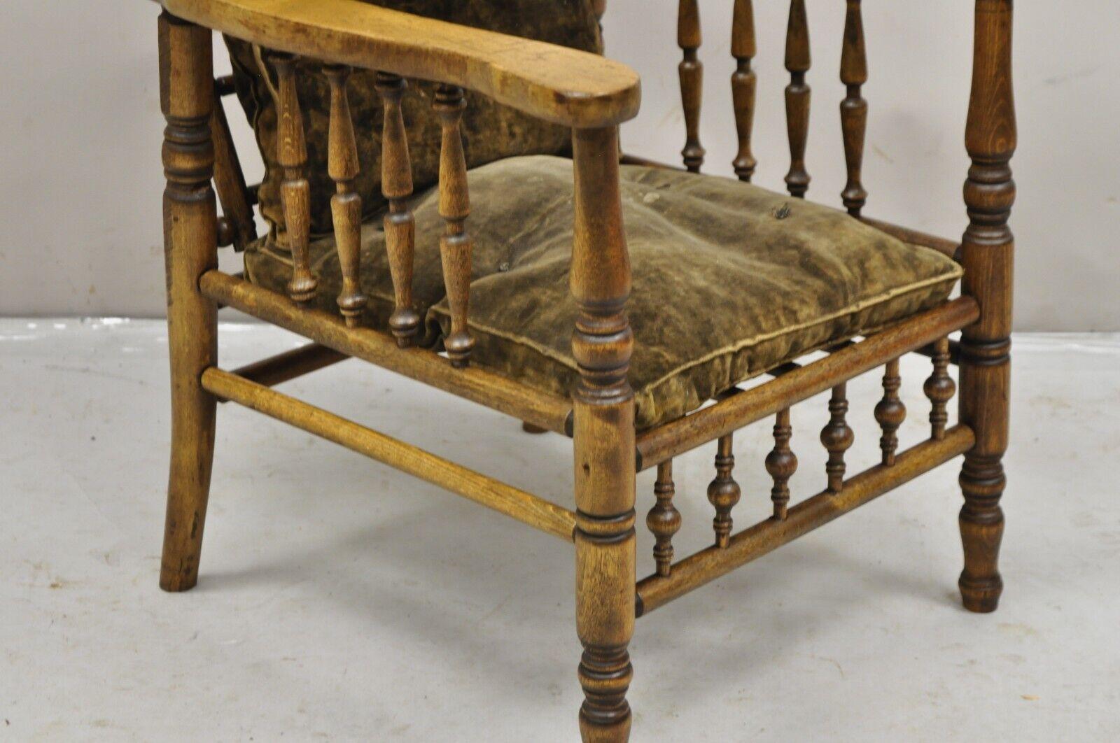 Antique Arts & Crafts Mission Turn Carved Walnut Small Child's Morris Chair For Sale 1