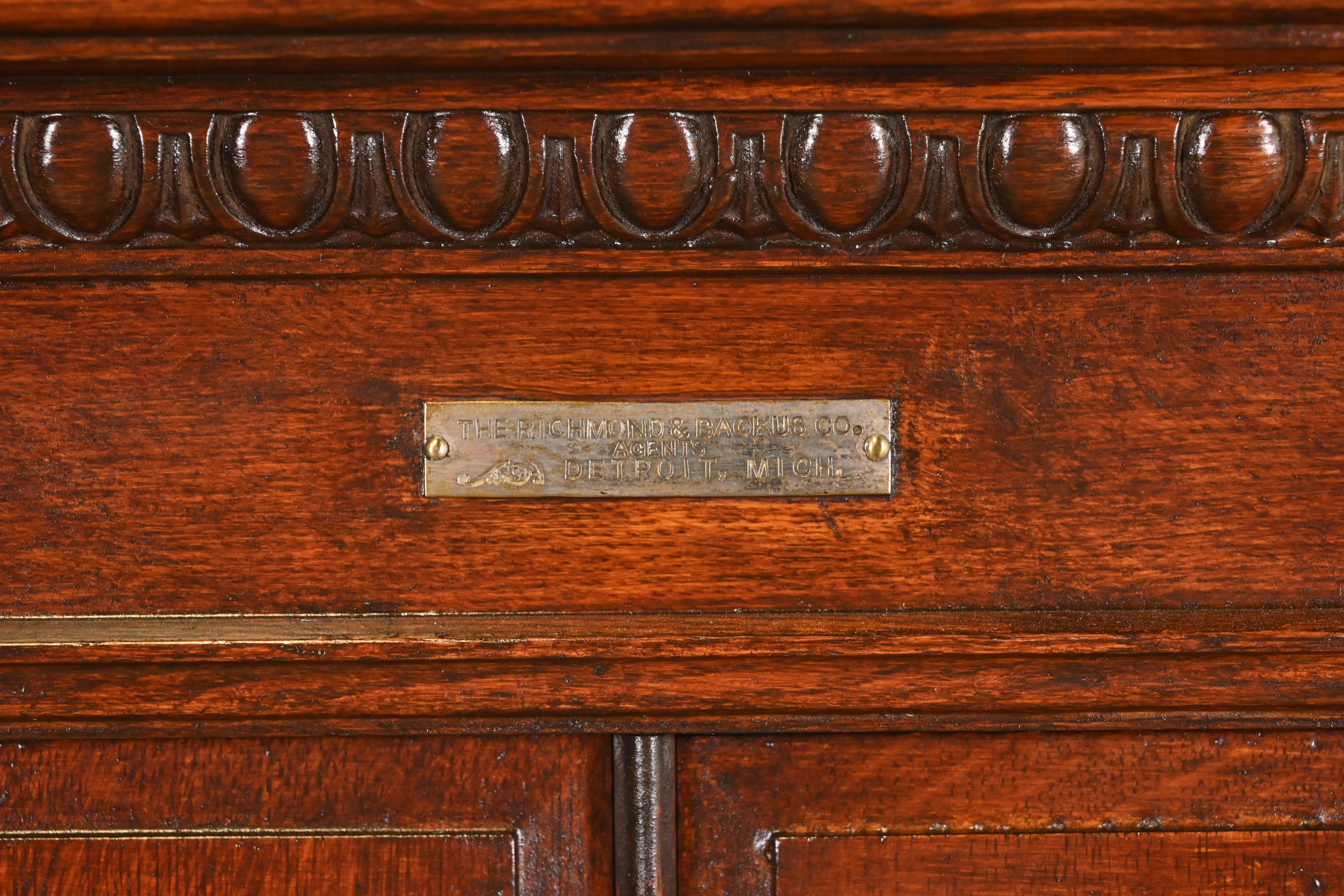 Antique Arts & Crafts Oak 30-Drawer File Cabinet, Circa 1900 For Sale 3