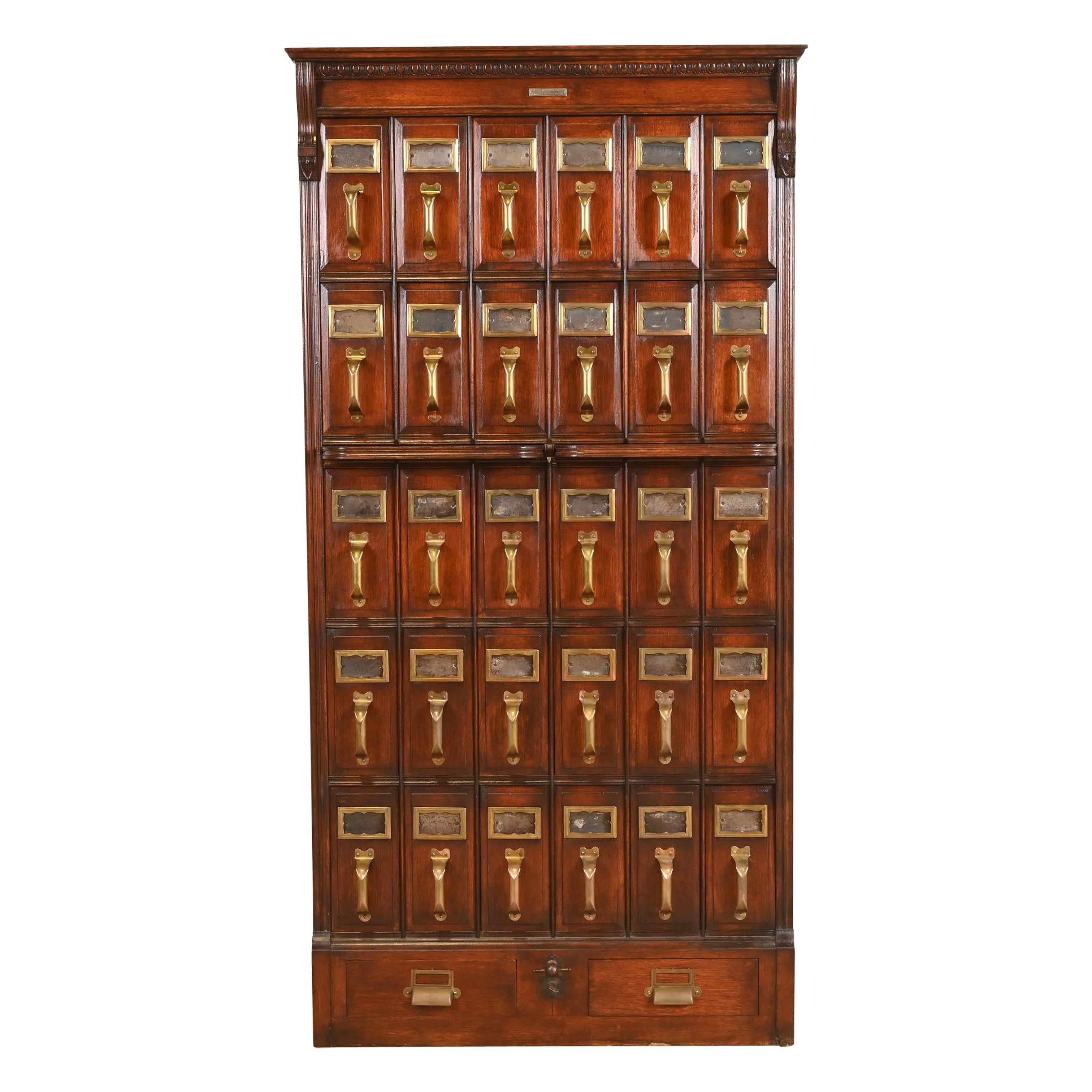Antique Arts & Crafts Oak 30-Drawer File Cabinet, Circa 1900 For Sale