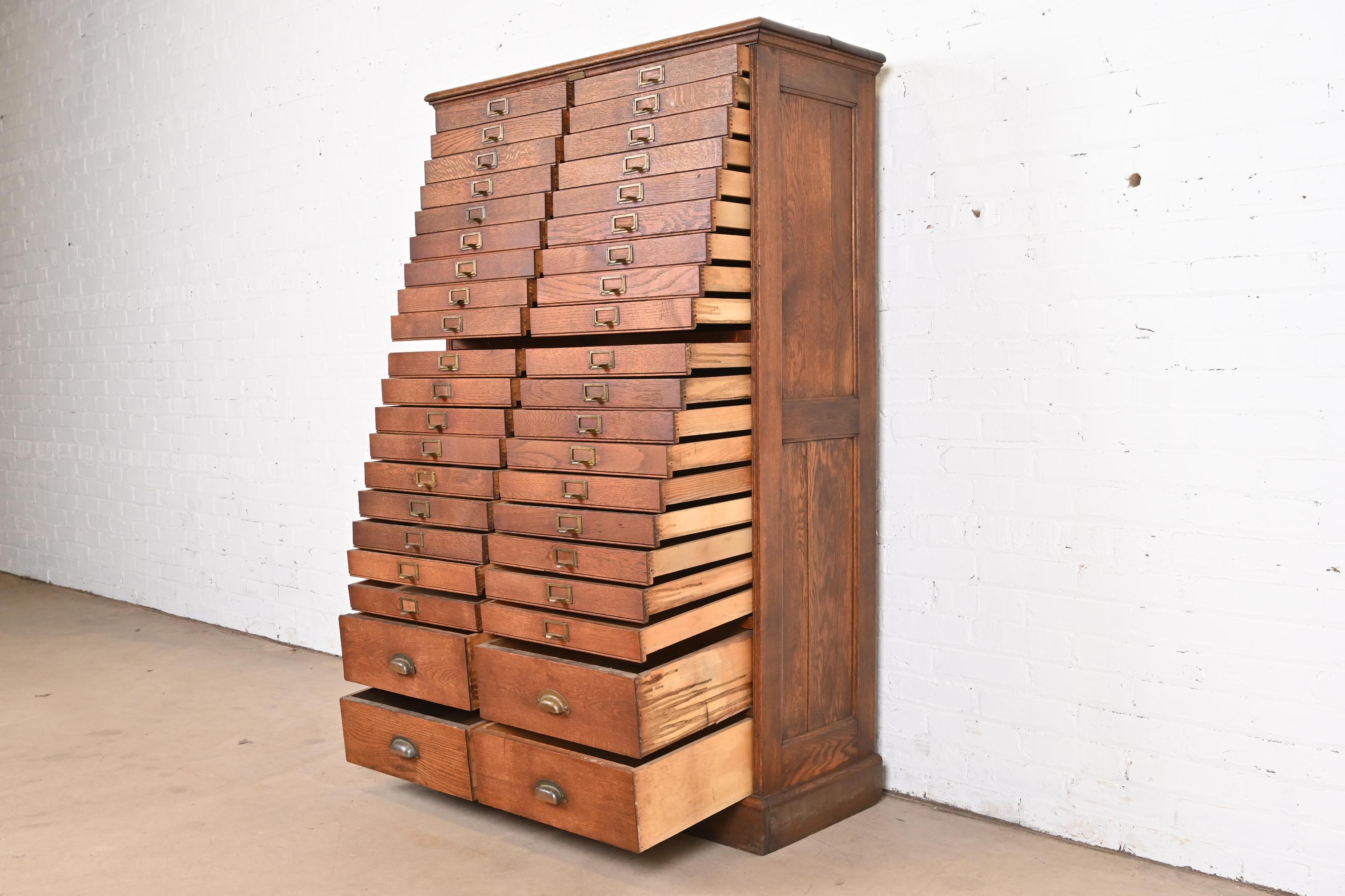 Antique Arts & Crafts Oak 40-Drawer File Cabinet or Chest of Drawers, Circa 1900 For Sale 3