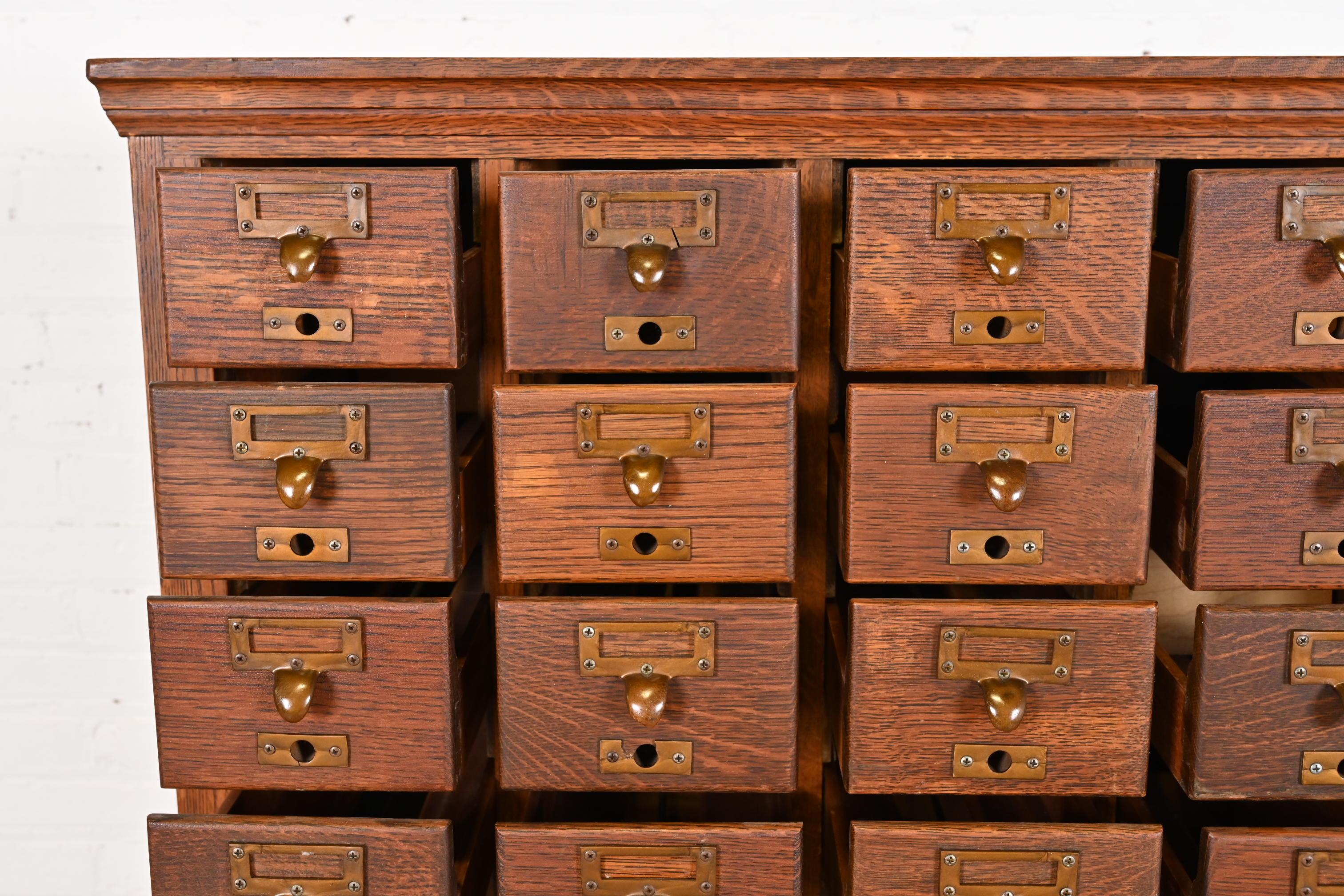 Antique Arts & Crafts Oak 60-Drawer Card Catalog Filing Cabinet, Circa 1900 2