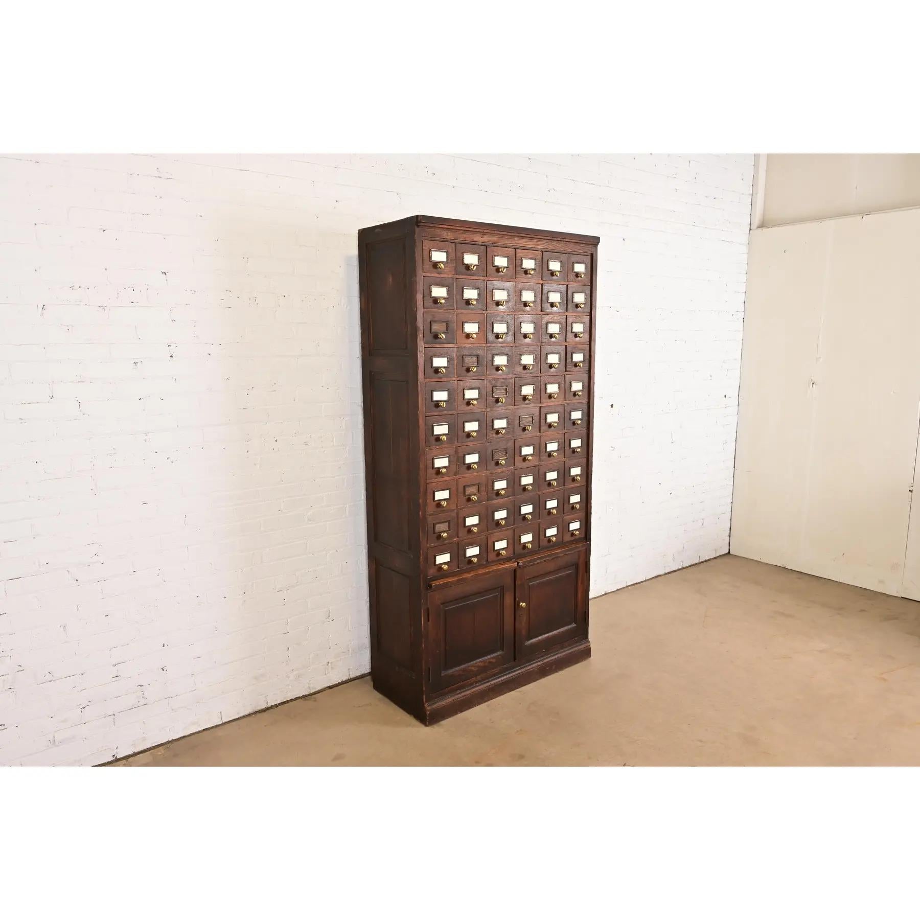Antique Arts & Crafts Oak 60-Drawer Card Catalog or File Cabinet, Circa 1900 In Good Condition For Sale In South Bend, IN