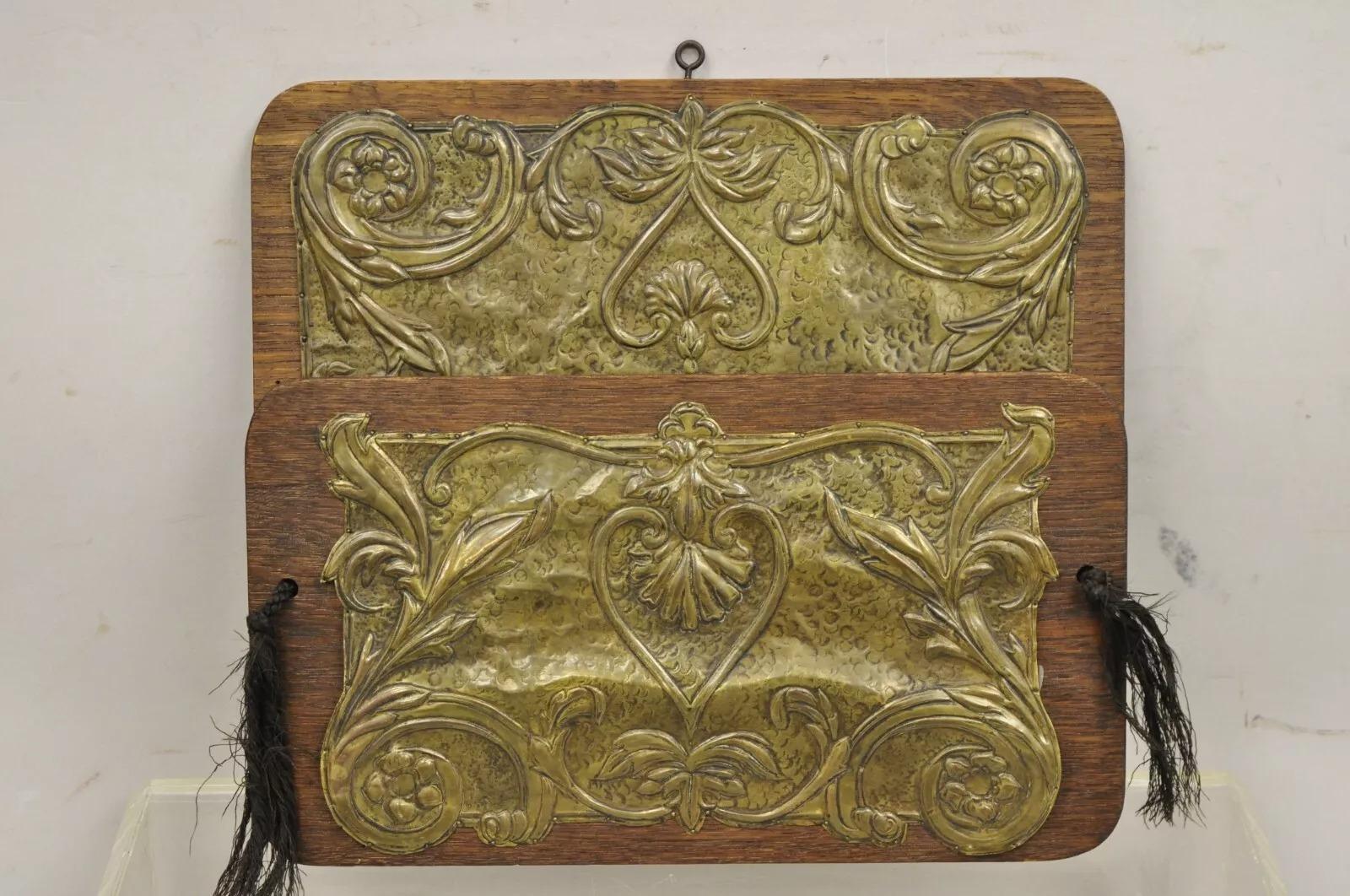 Antique Arts & Crafts Oak & Brass Embossed Folding Wall Hanging Letter Holder For Sale 4