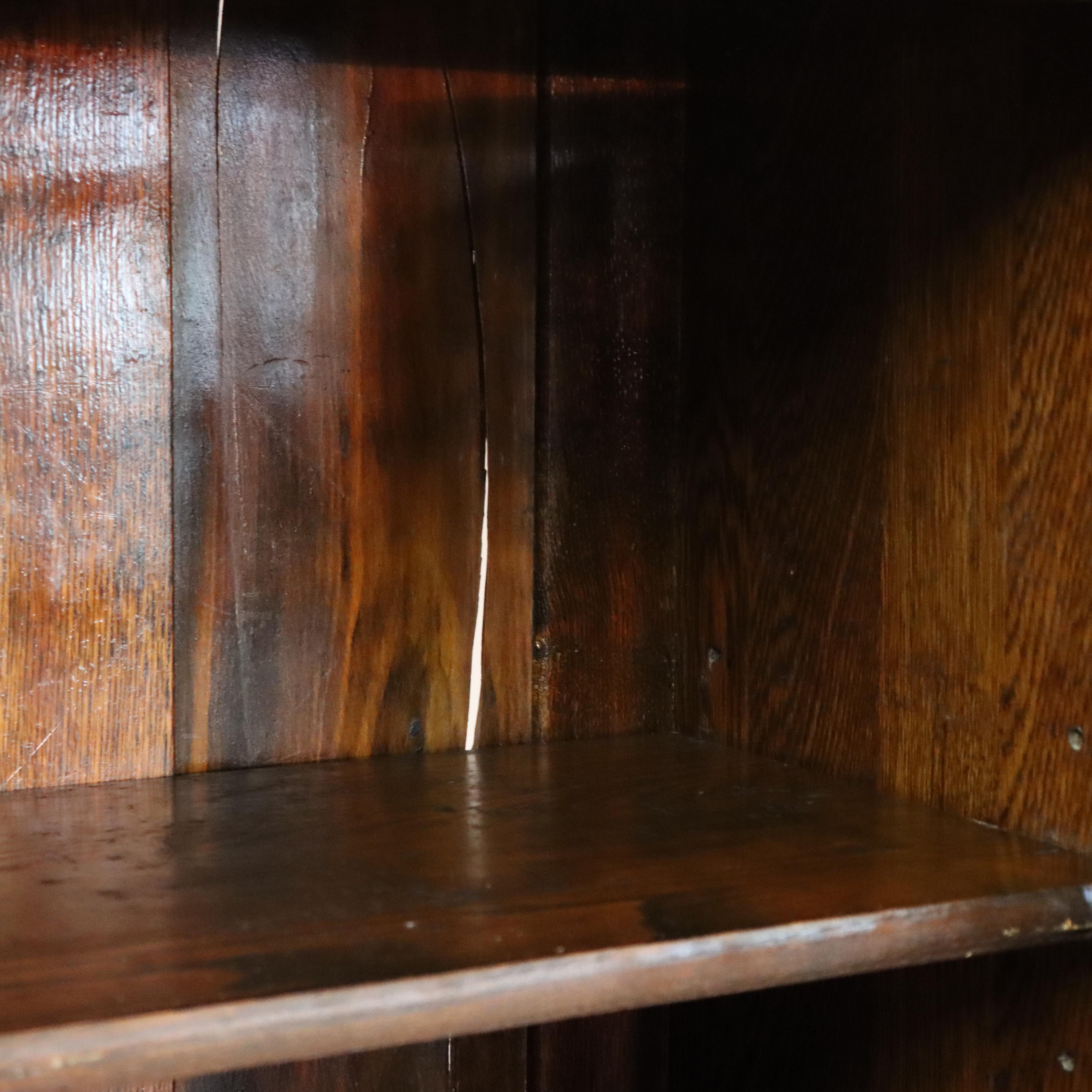 Antigua librería Arts & Crafts de doble puerta de roble con cristal emplomado C1920 en venta 2