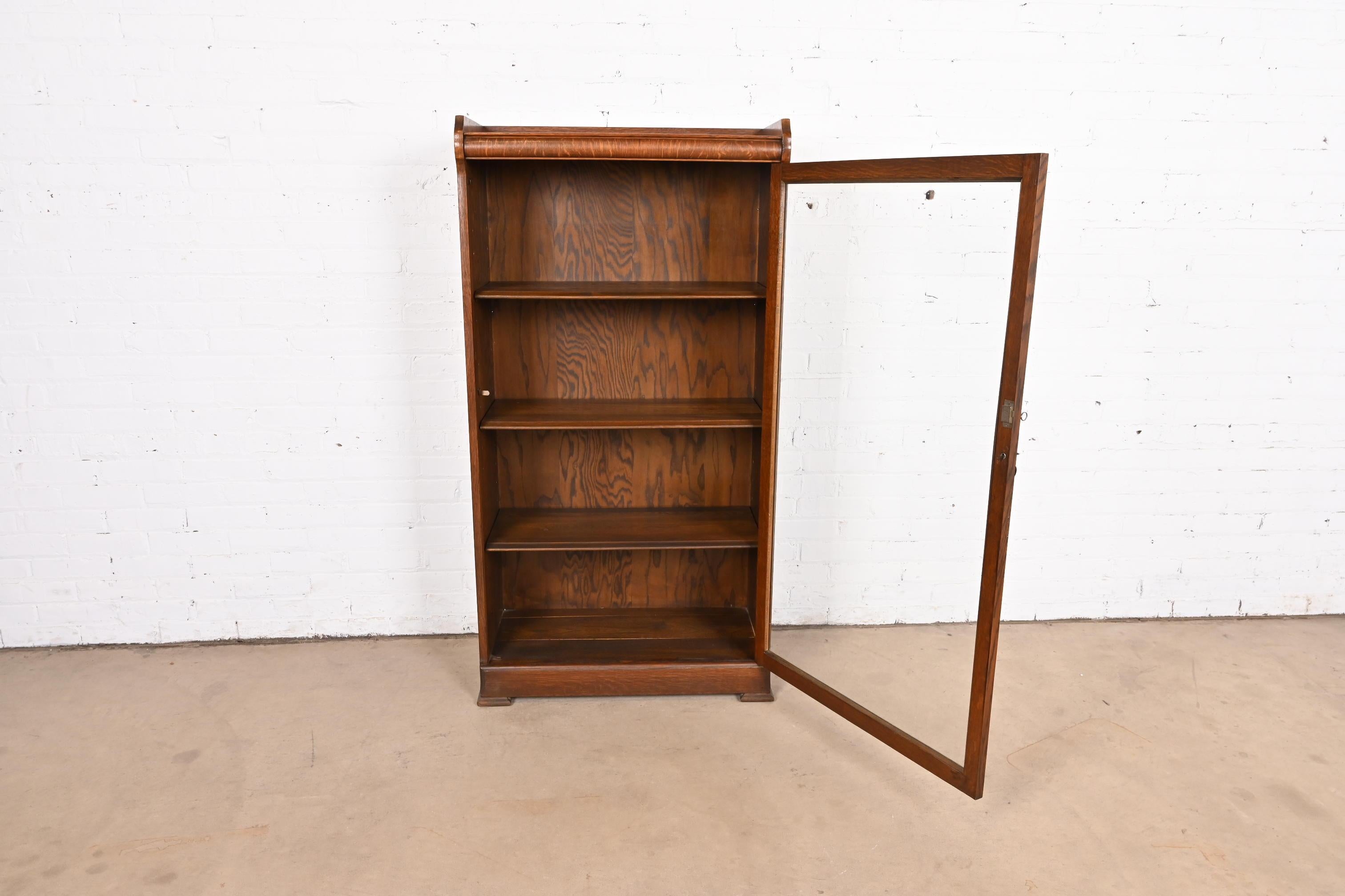 Antique Arts & Crafts Oak Glass Front Bookcase, Circa 1900 In Good Condition For Sale In South Bend, IN