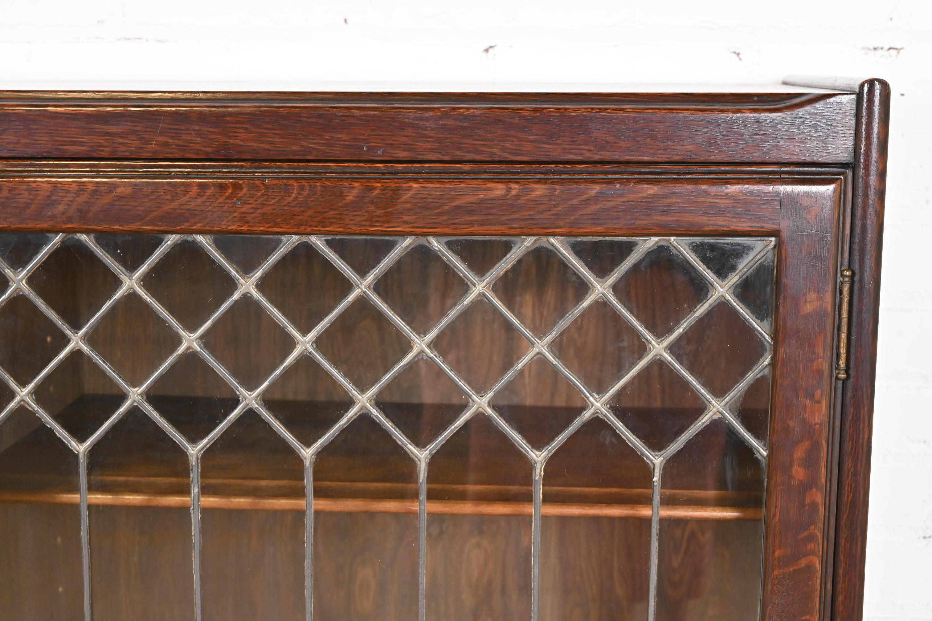 Antique Arts & Crafts Oak Leaded Glass Triple Bookcase by George C. Flint Co. In Good Condition In South Bend, IN