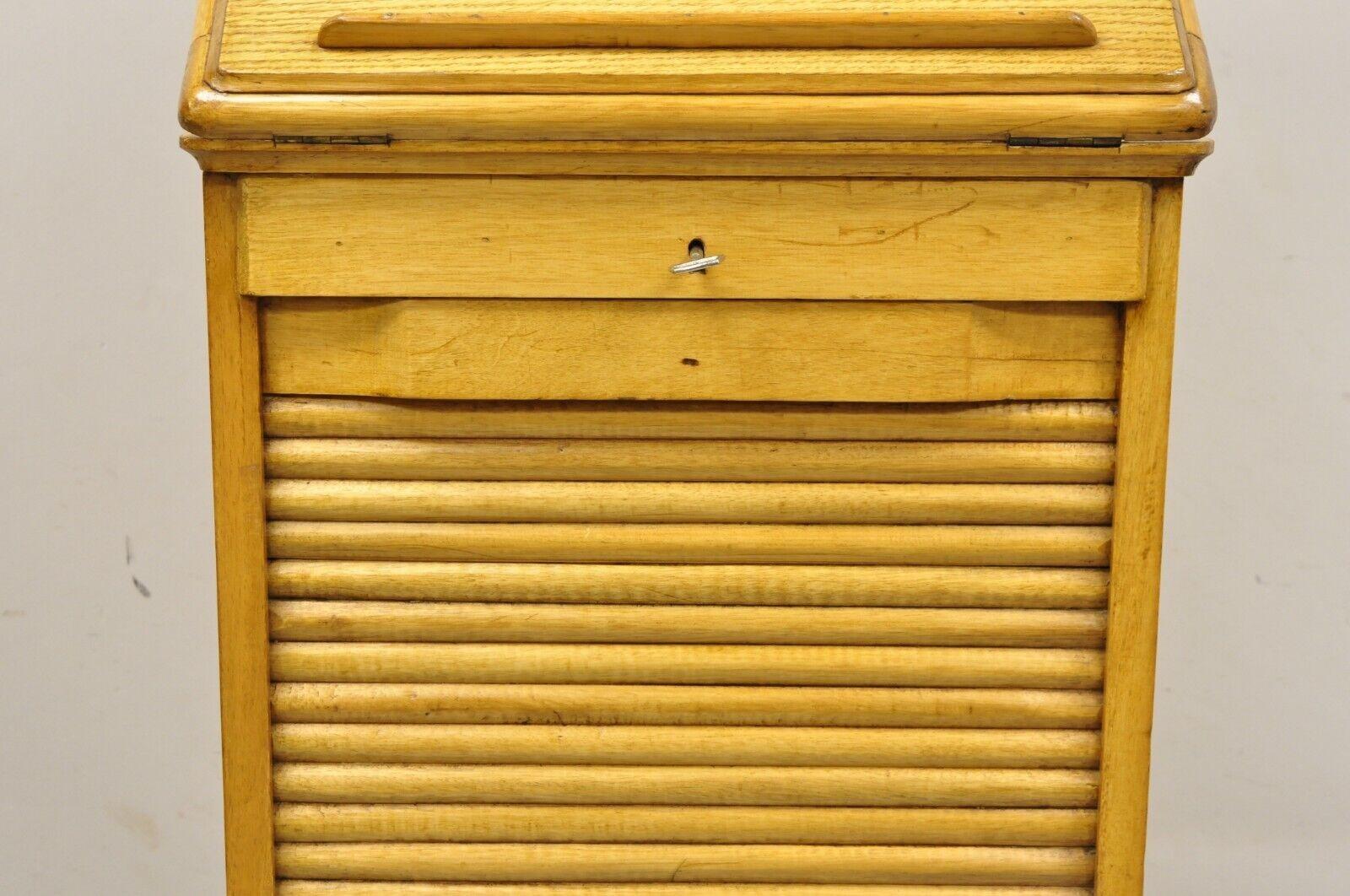 Antique Arts & Crafts Oak & Maple Wood Tambour Shutter Door Filing Cabinet In Good Condition For Sale In Philadelphia, PA
