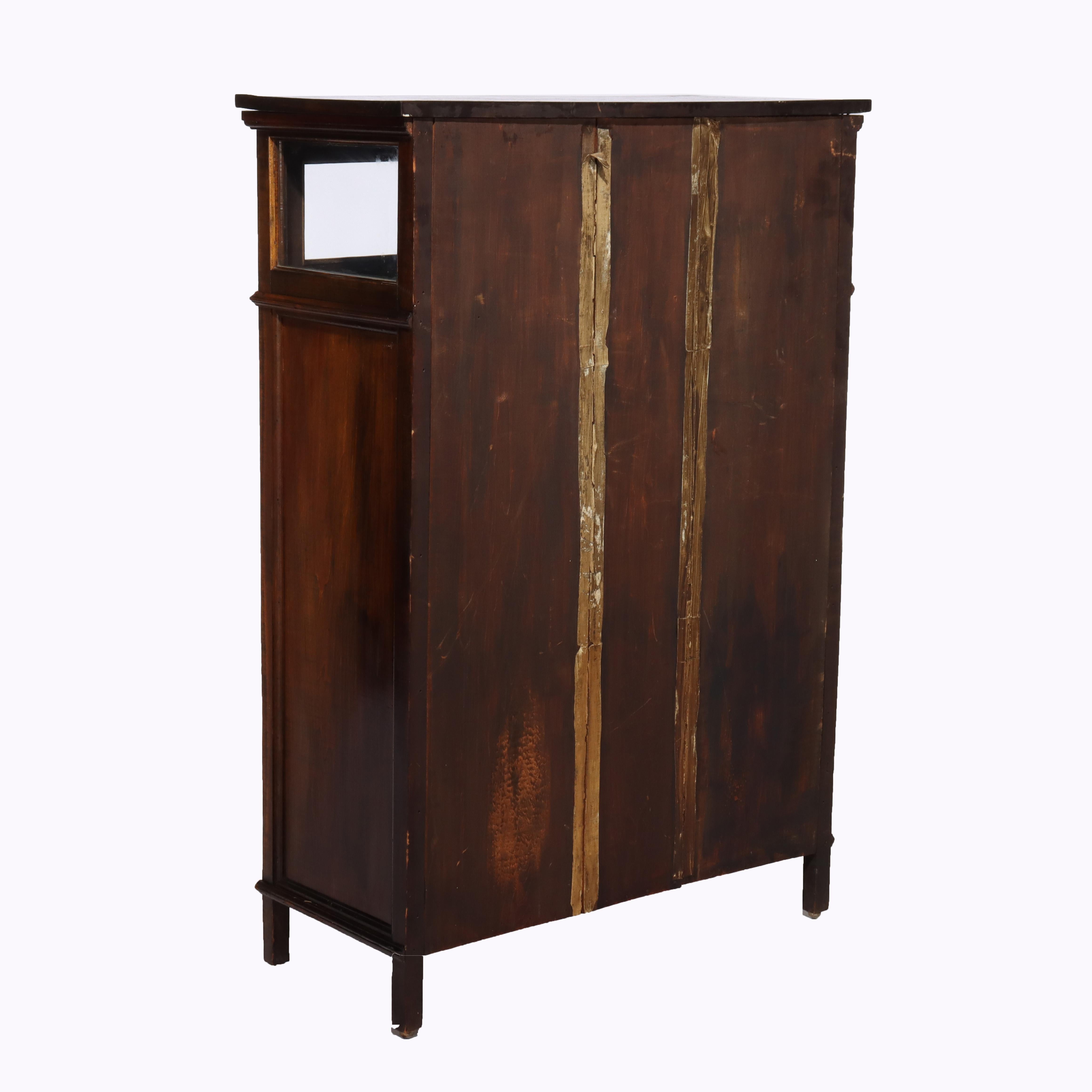 Antico mobile musicale/archivio in Oak con ante in vetro del 1910 ca. in vendita 1