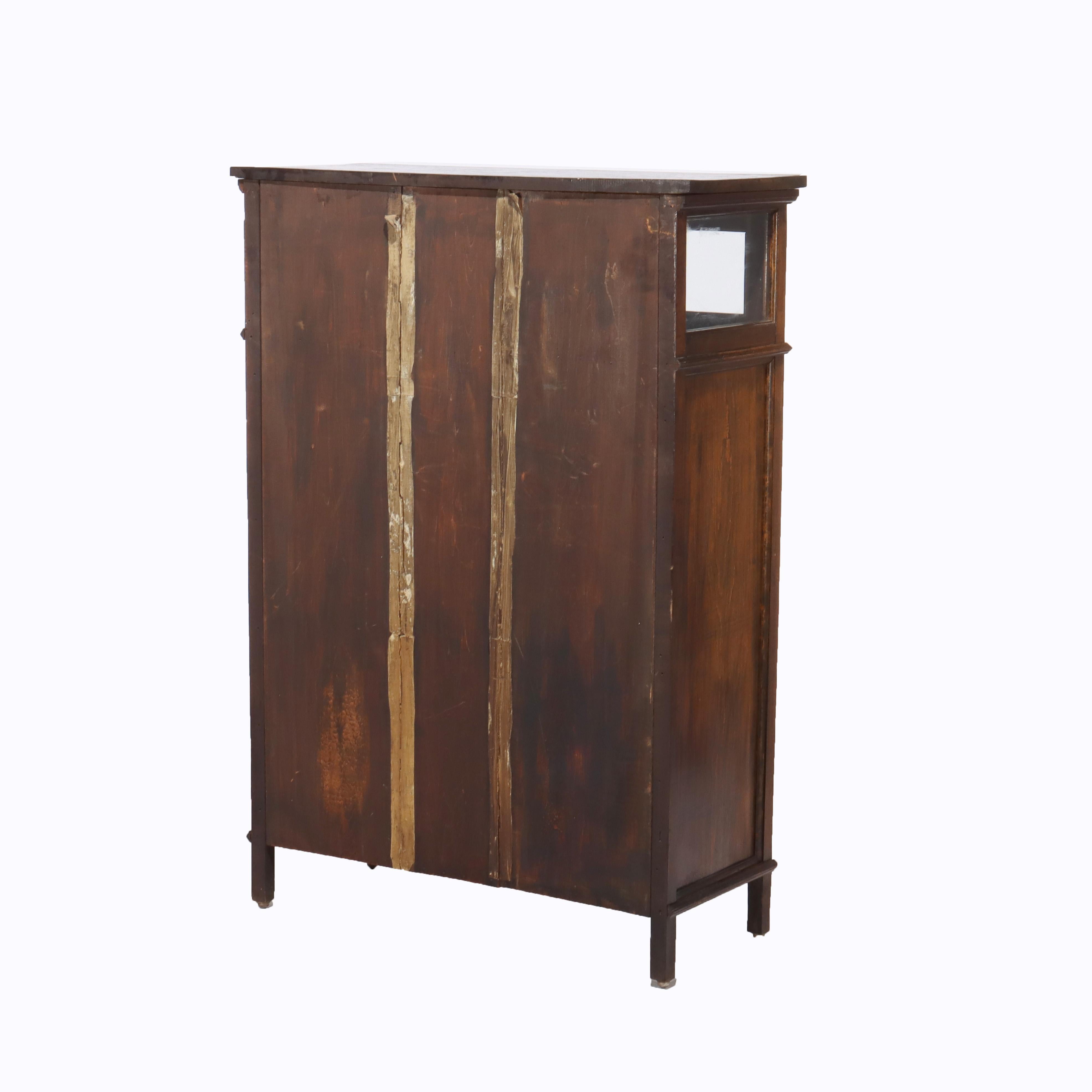 Antico mobile musicale/archivio in Oak con ante in vetro del 1910 ca. in vendita 4