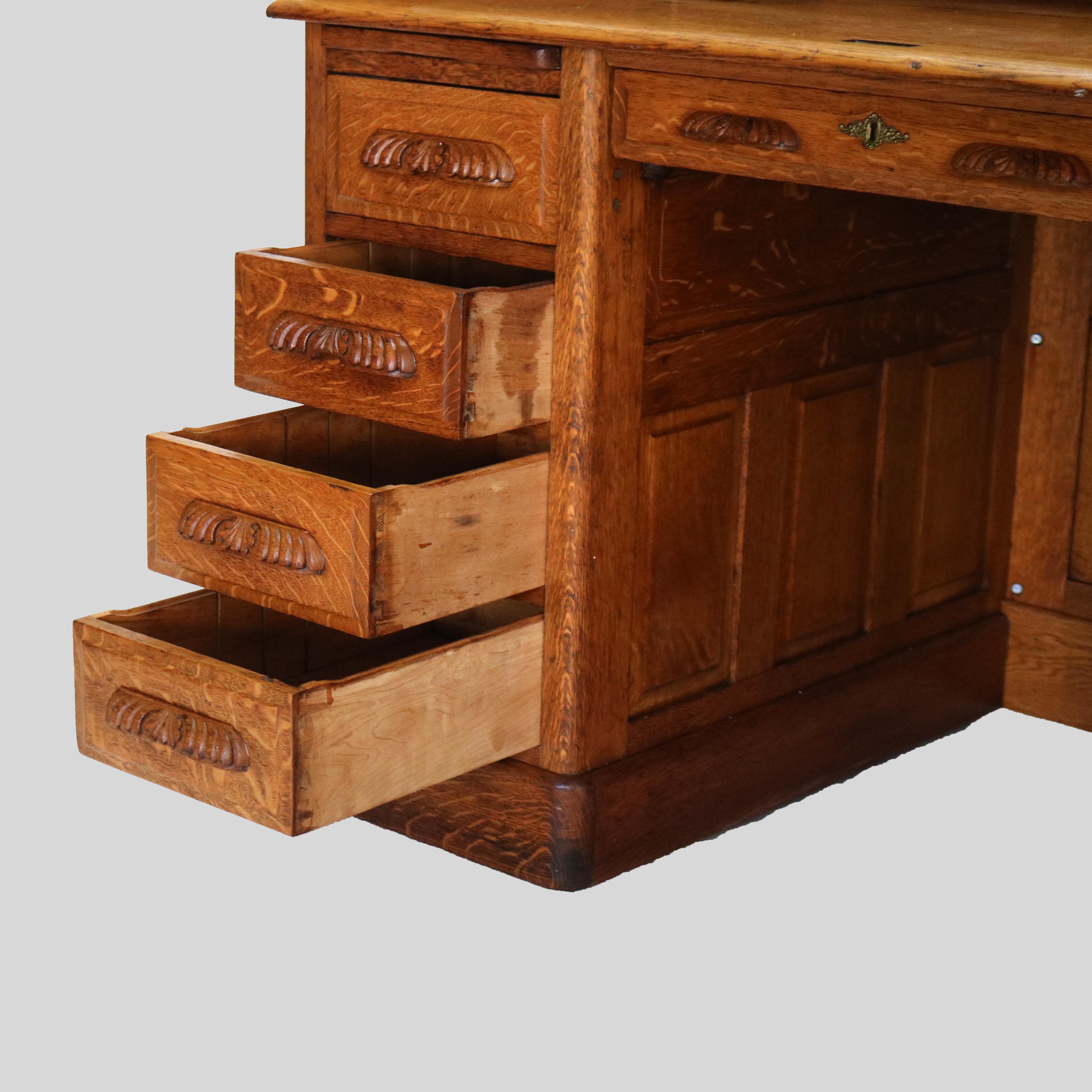 Ancien bureau à roulettes en Oak Oak Raised Panel S, Arts & Crafts, C1900 en vente 14