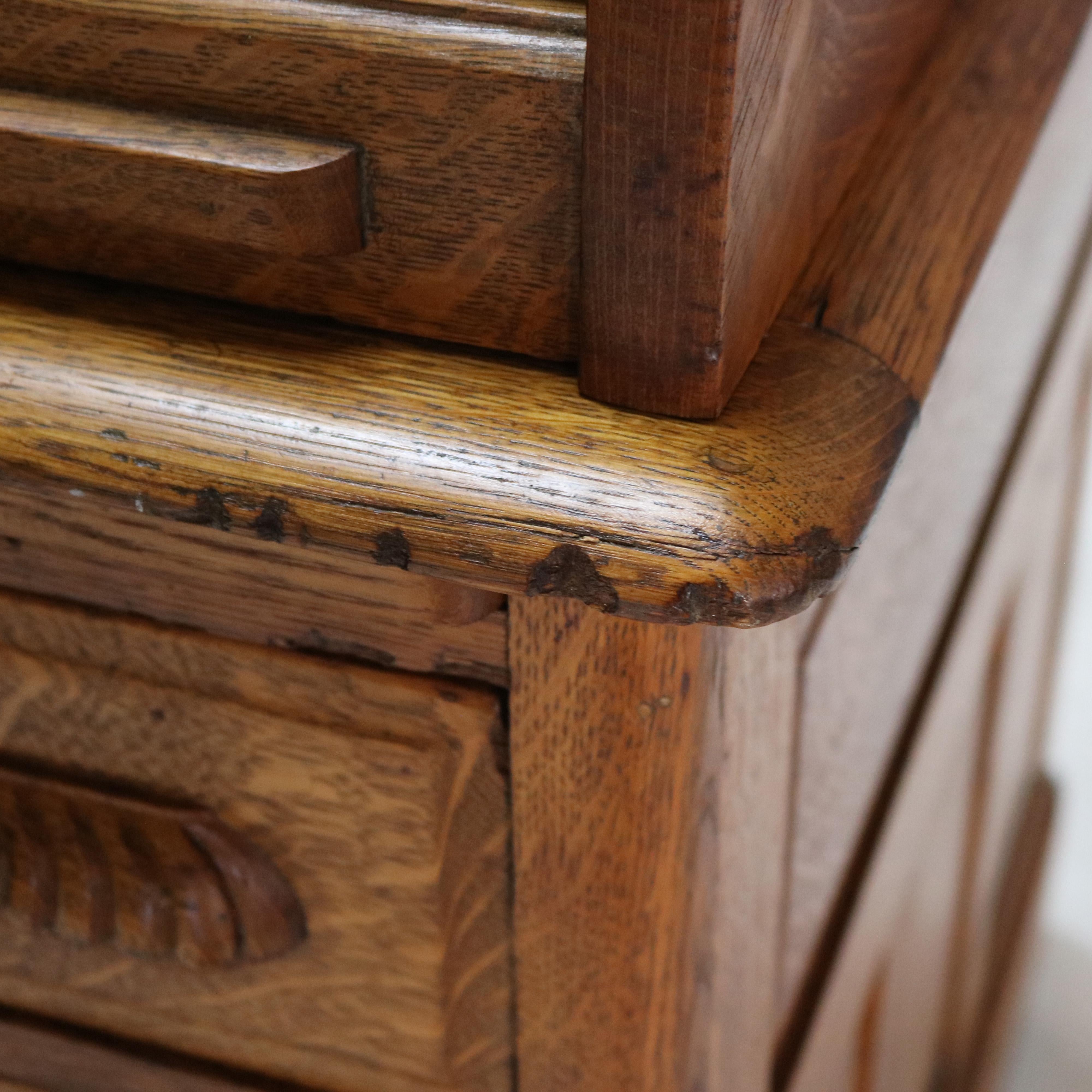 20ième siècle Ancien bureau à roulettes en Oak Oak Raised Panel S, Arts & Crafts, C1900 en vente