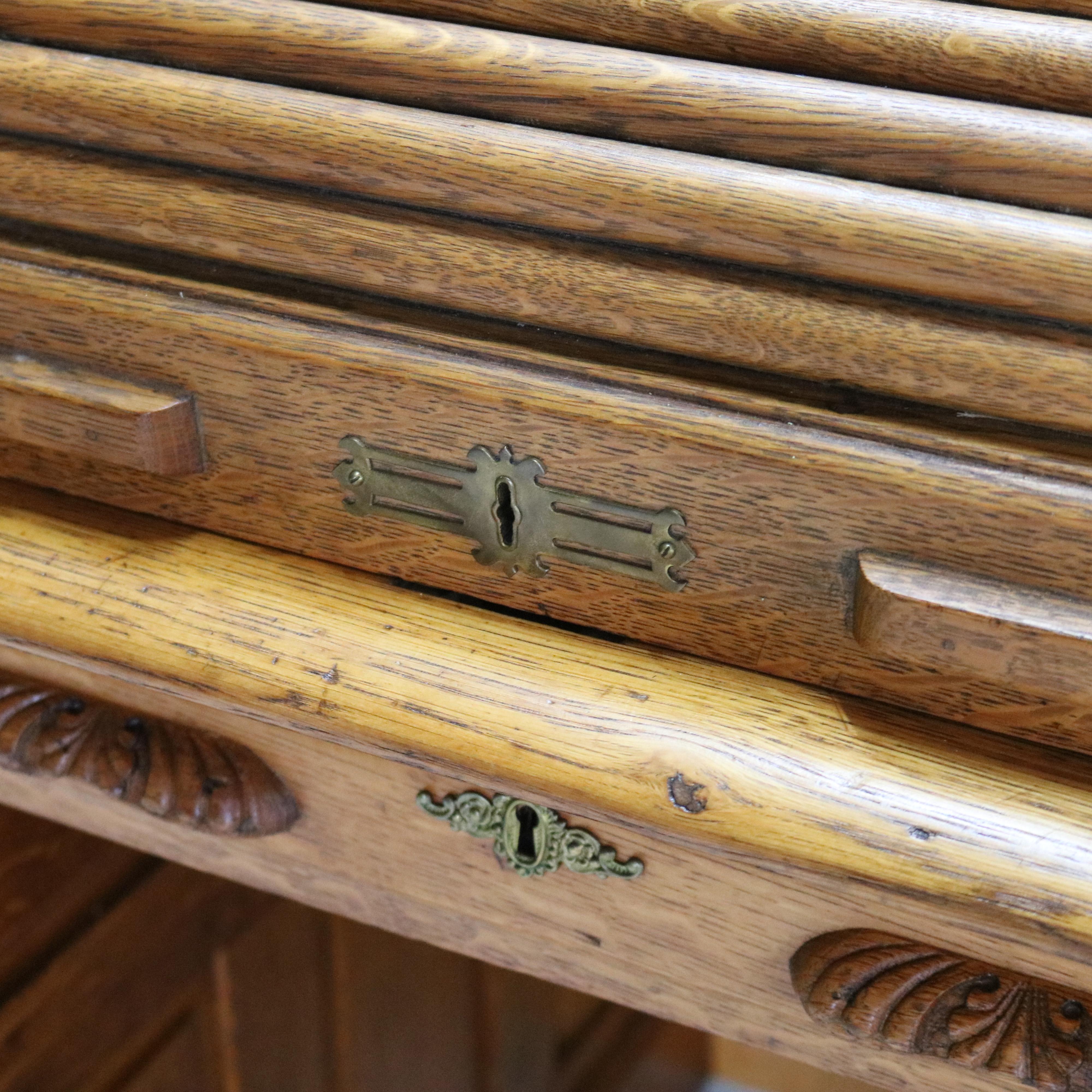 Chêne Ancien bureau à roulettes en Oak Oak Raised Panel S, Arts & Crafts, C1900 en vente