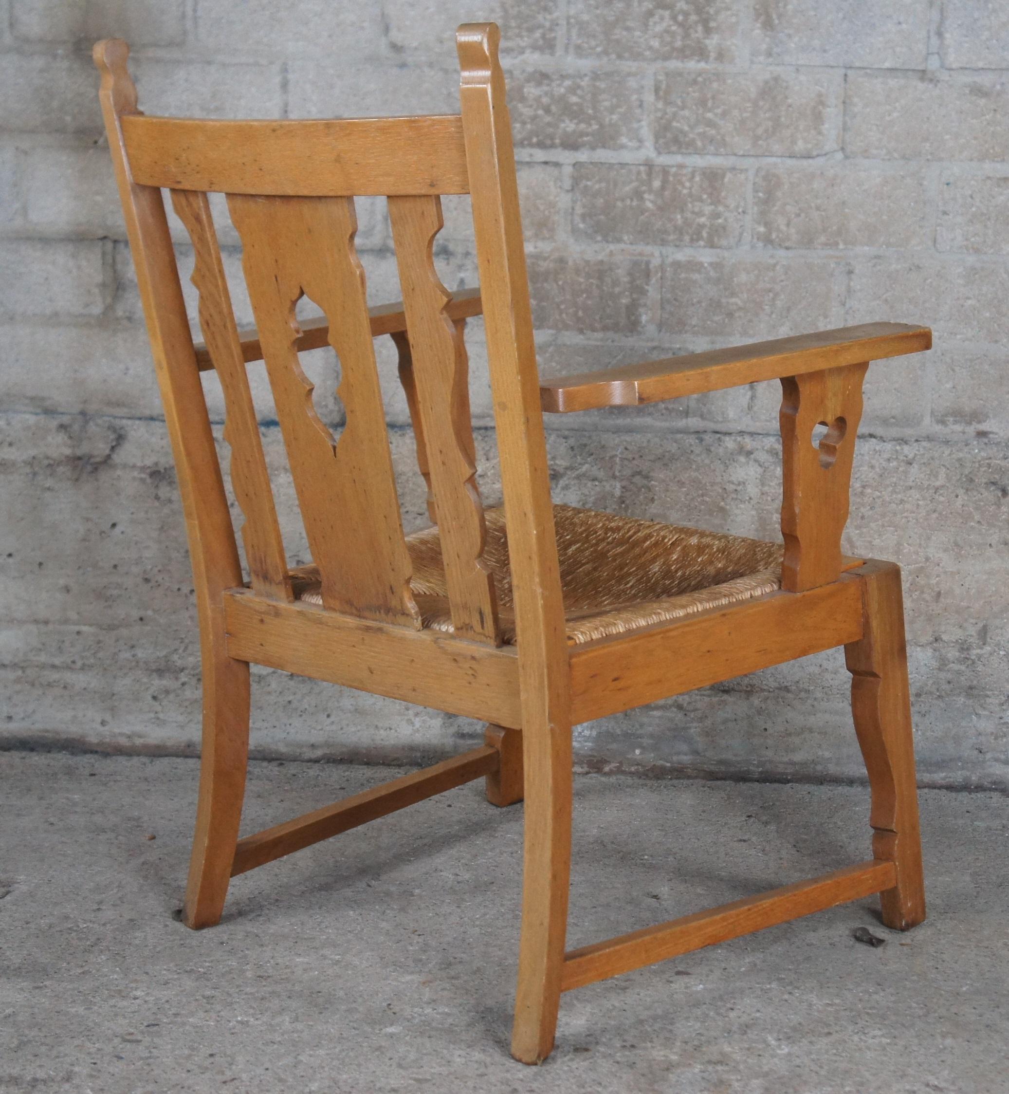 Arts and Crafts Antique Arts & Crafts Oak Rush Seat Pierced Clover Club Lounge Arm Chair For Sale