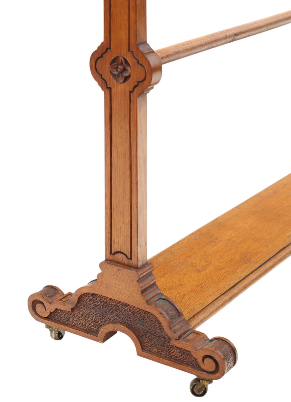 Chêne Antique Arts & Crafts Oak Towel Rail Stand - Large c.1900, Fine Quality en vente