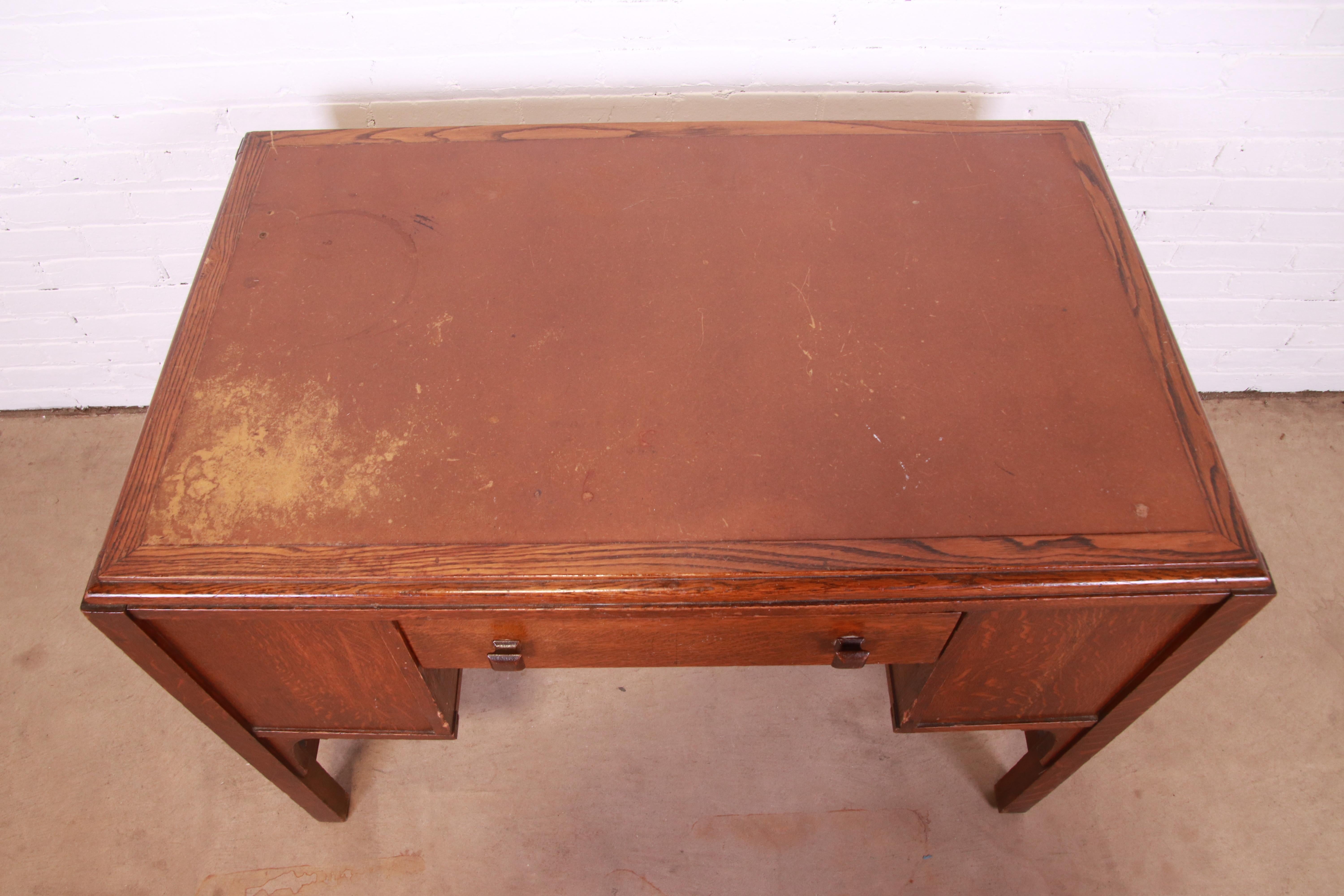 Antique Arts & Crafts Oak Writing Desk From Frank Lloyd Wright's DeRhodes House For Sale 6