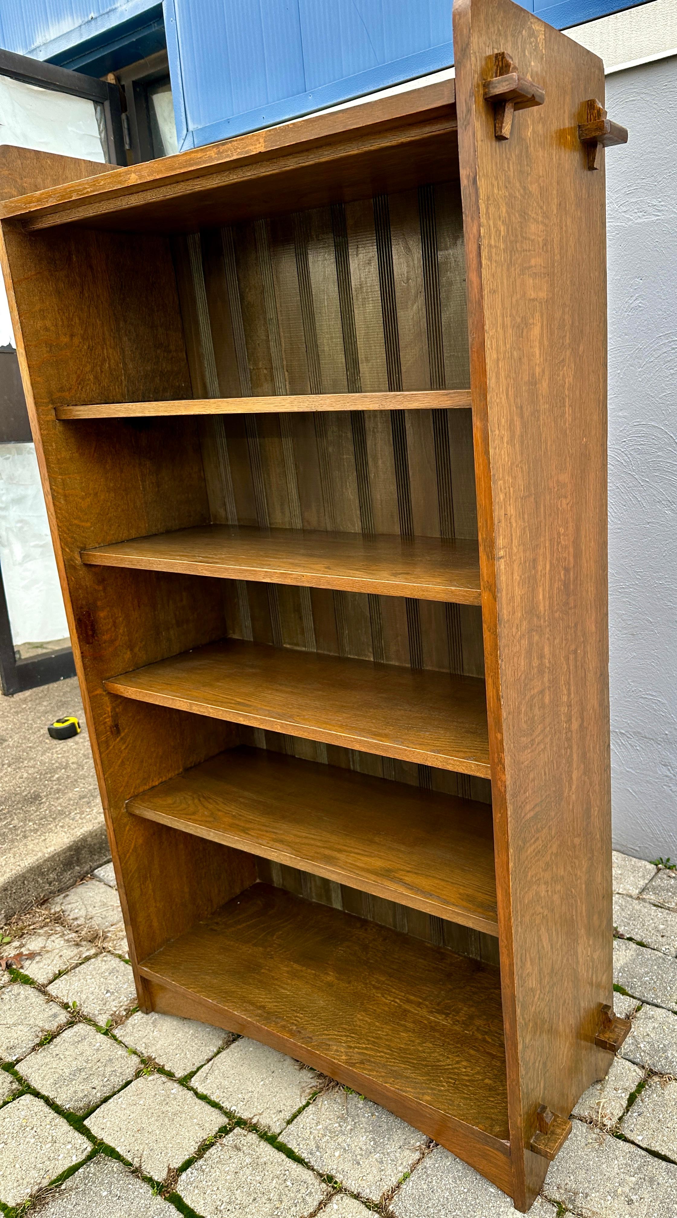 ANTIQUE Arts & Crafts Offenes Bücherregal von Harden - Stickley Era - W8374 im Zustand „Gut“ im Angebot in Shamokin Dam, PA