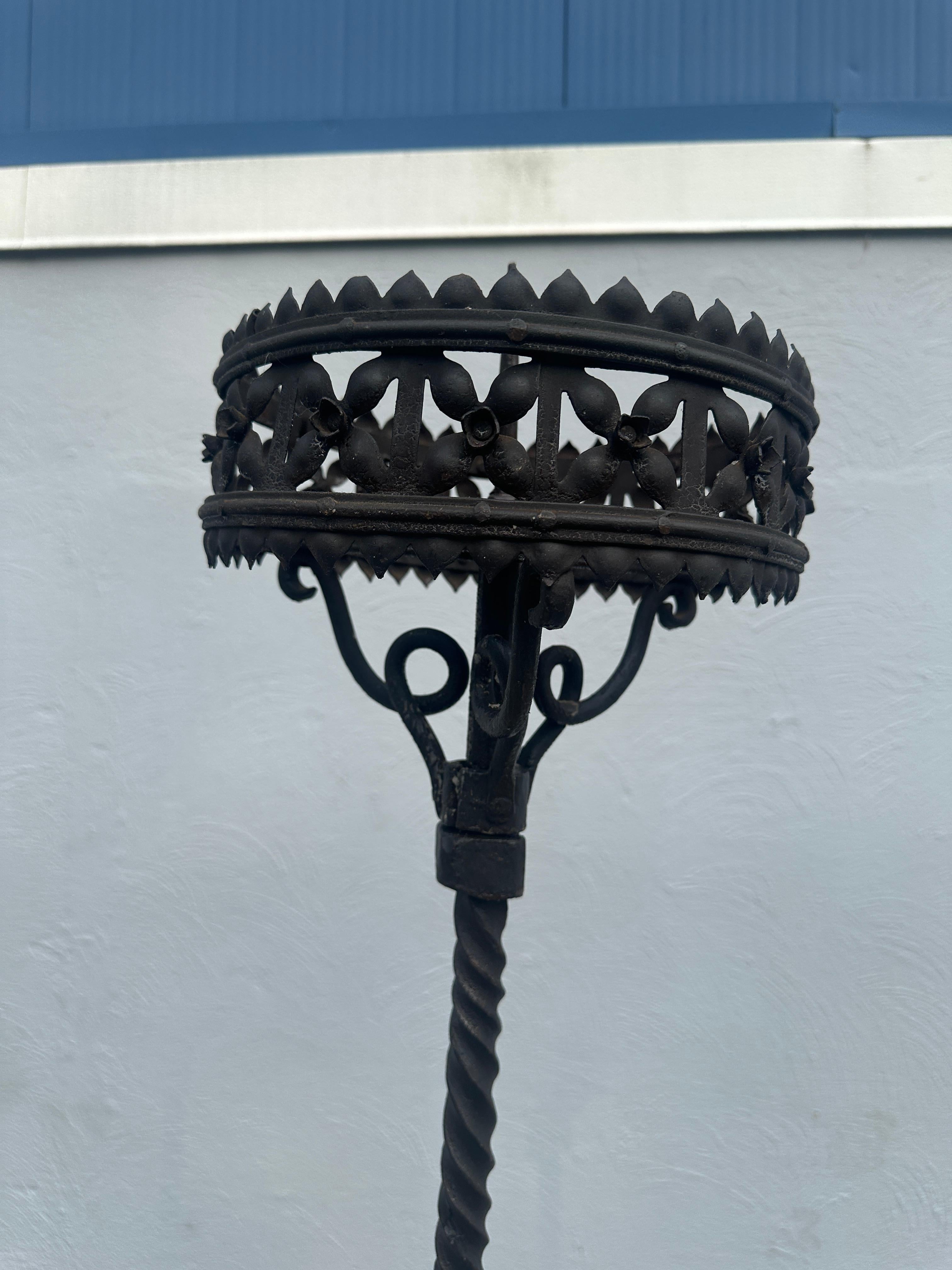 Antique Arts & Crafts Pair or Iron Floor Candle Holders, Stickley Era - W2123 For Sale 3