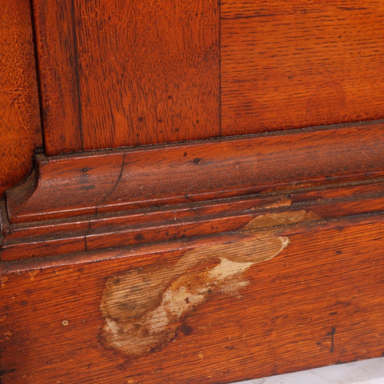 Antique Arts and Crafts Paneled Oak Adjustable Presentation Lectern