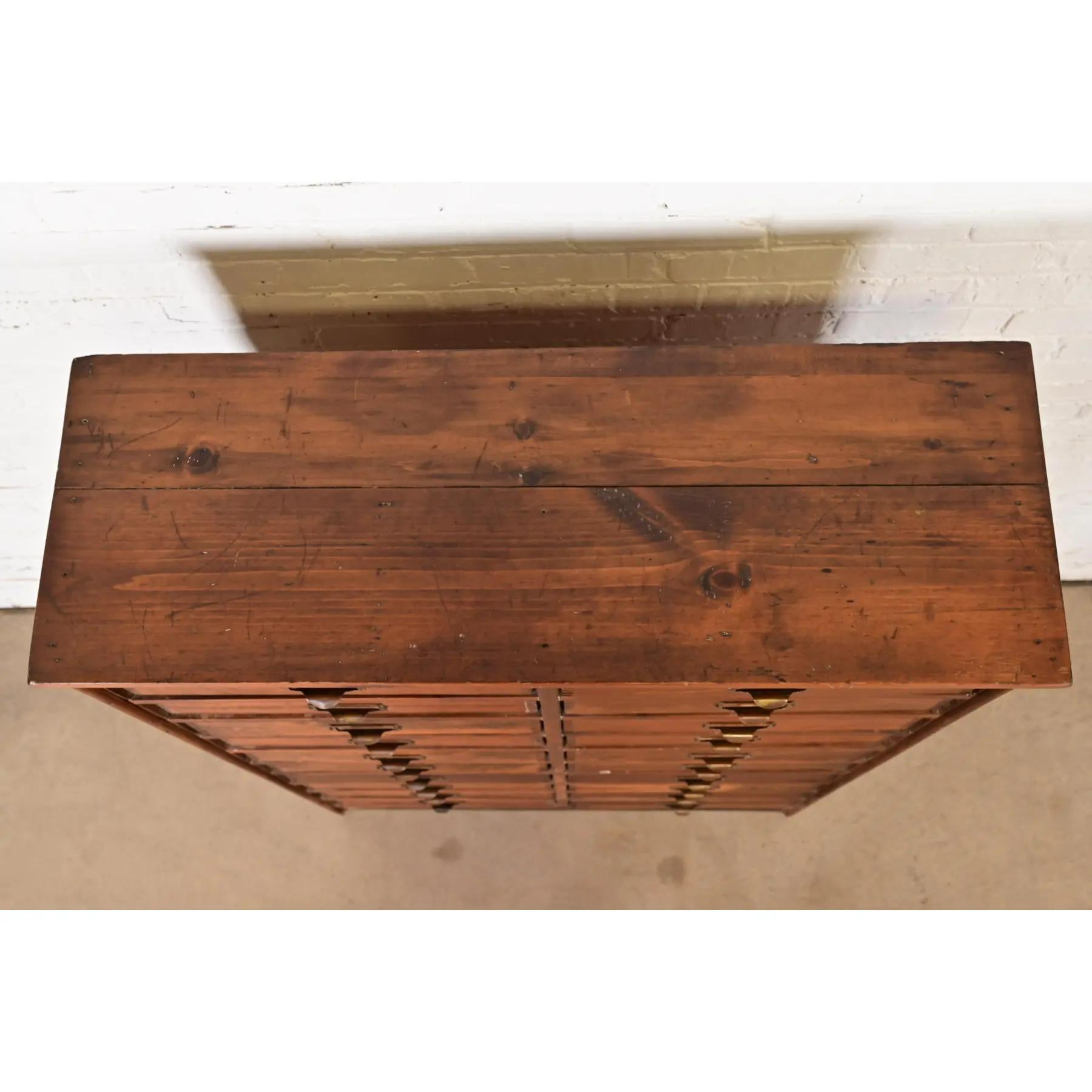 Antique Arts & Crafts Pine 20-Drawer Filing Cabinet or Apothecary Cabinet For Sale 6
