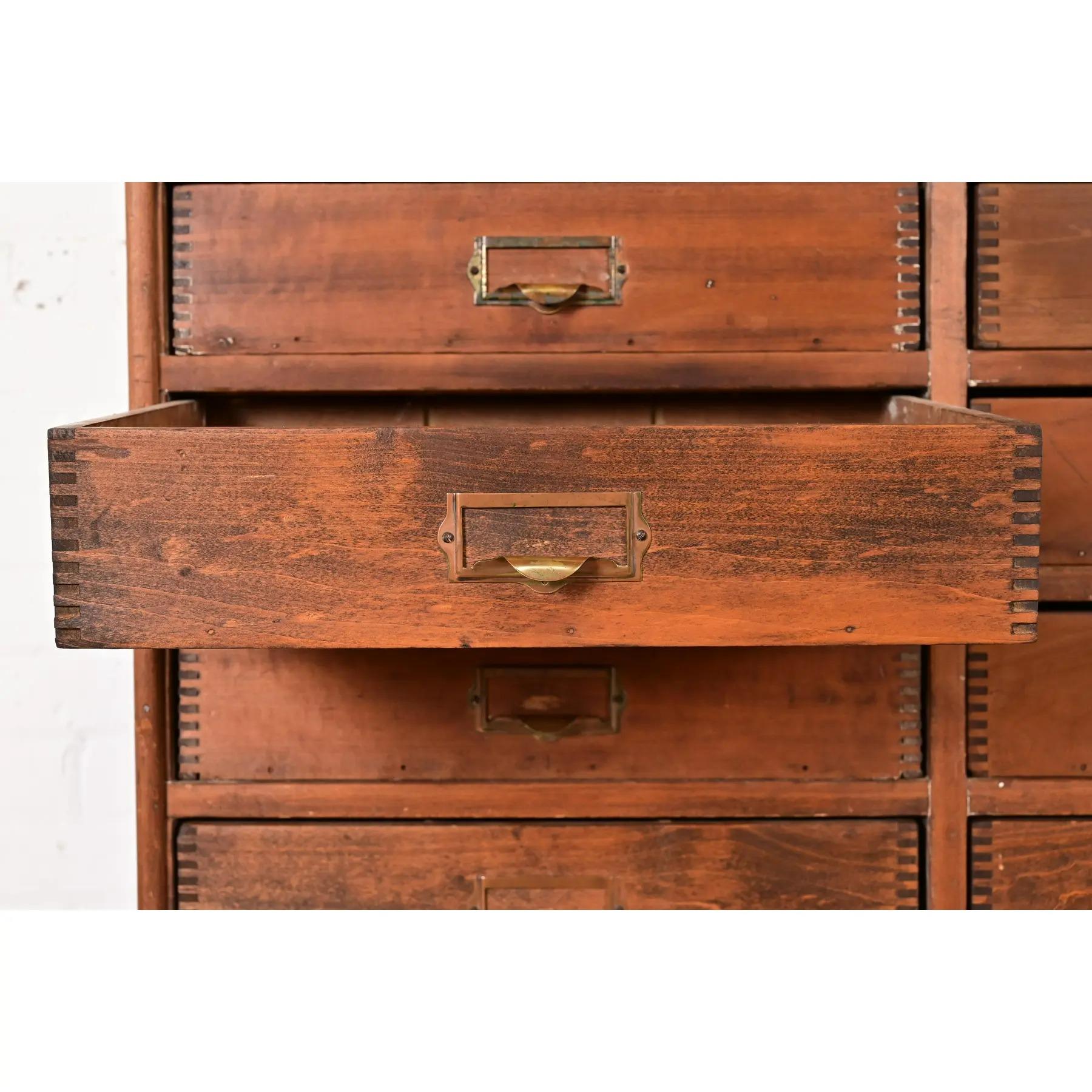 Antique Arts & Crafts Pine 20-Drawer Filing Cabinet or Apothecary Cabinet For Sale 2