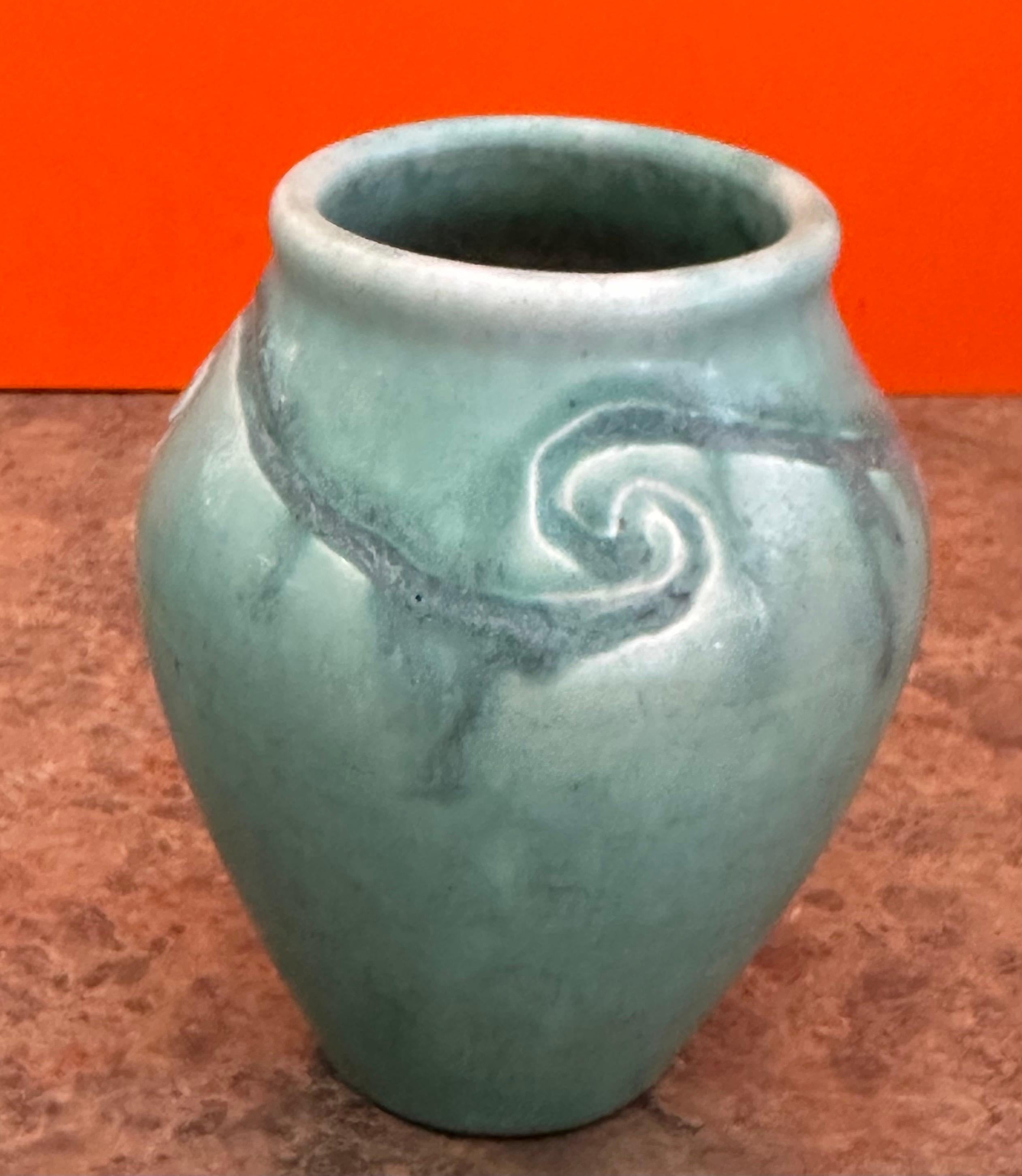 American Antique Arts & Crafts Pottery Vase by Rookwood Pottery Company For Sale