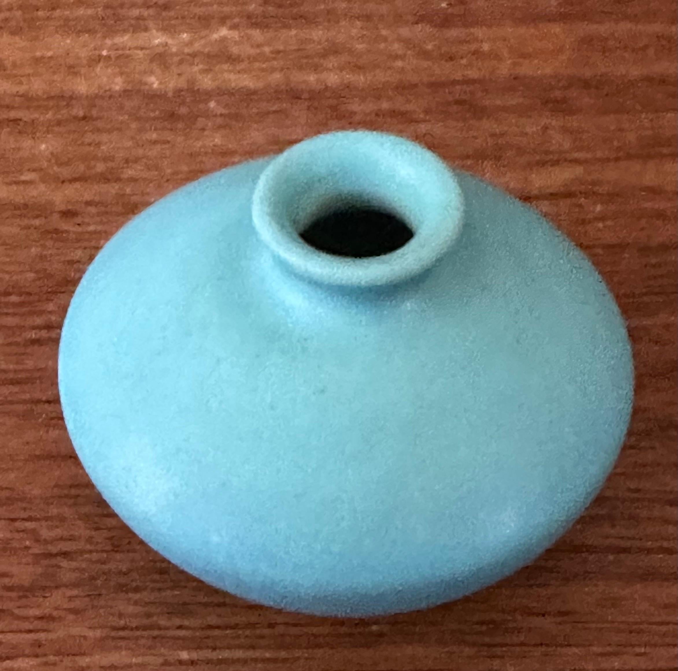 Vaso antico in ceramica Arts and Crafts Company di Van Briggle Pottery Company In condizioni buone in vendita a San Diego, CA