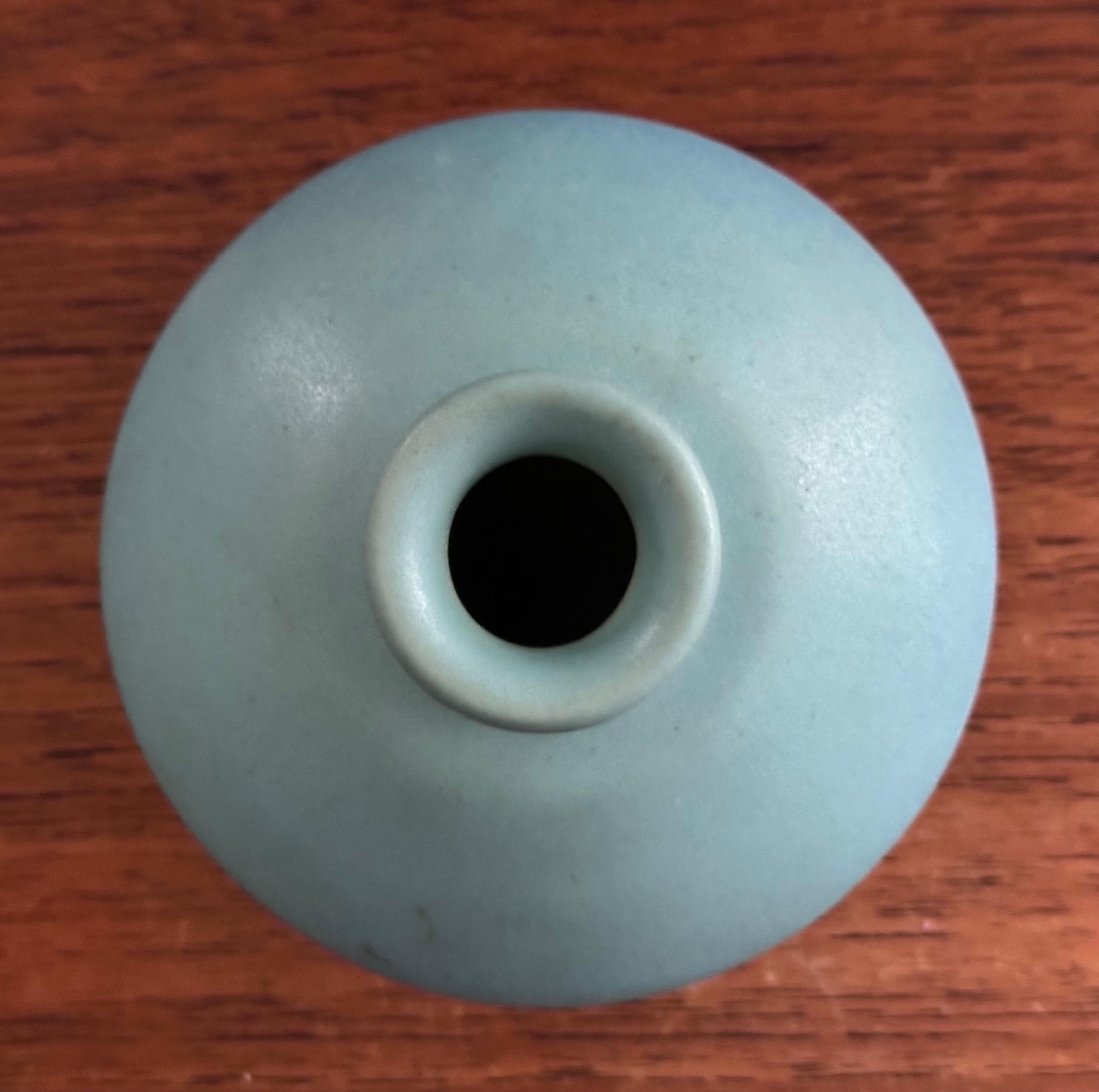 XX secolo Vaso antico in ceramica Arts and Crafts Company di Van Briggle Pottery Company in vendita