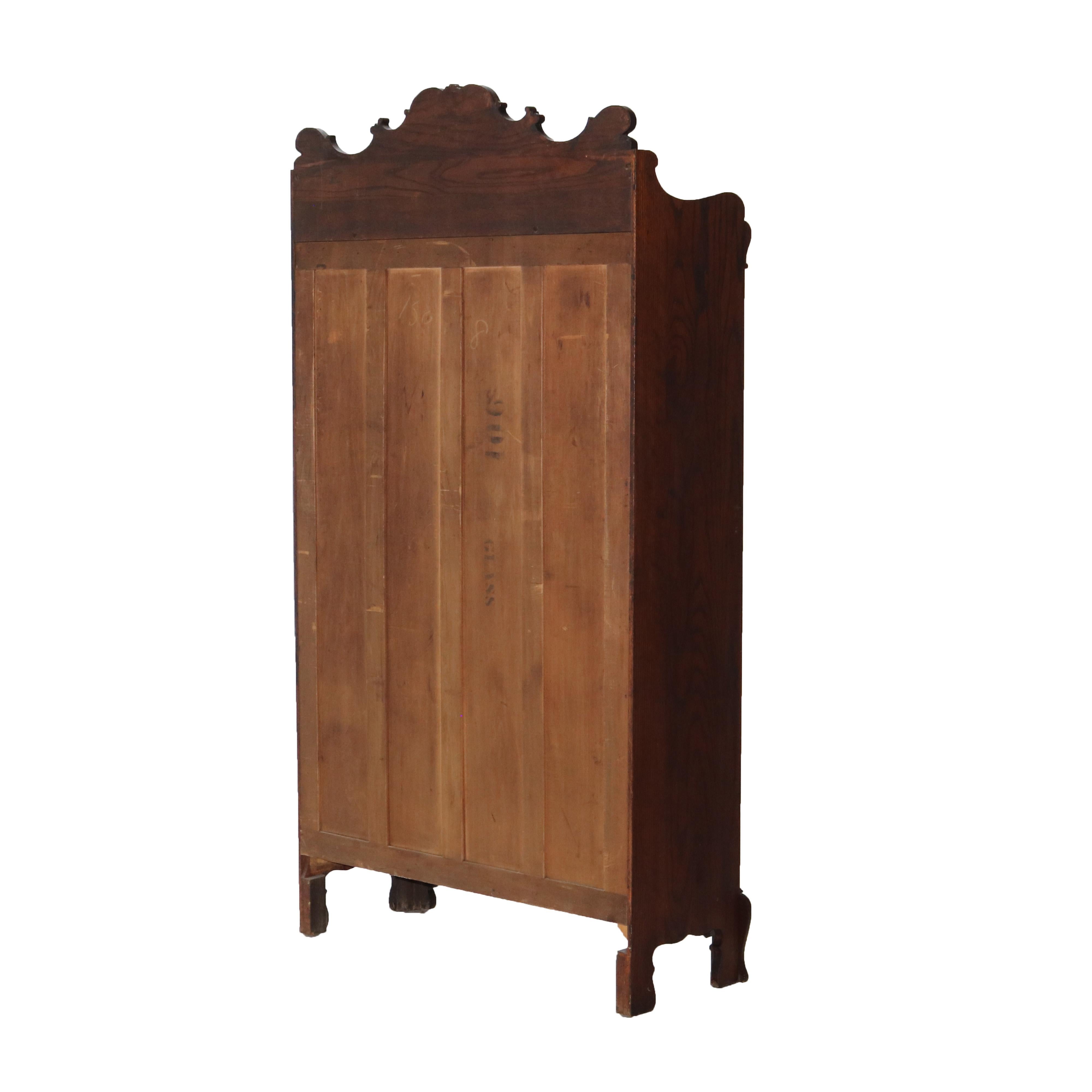 Bibliothèque Arts & Crafts ancienne à double porte en chêne pressé et sculpté C1920 en vente 4