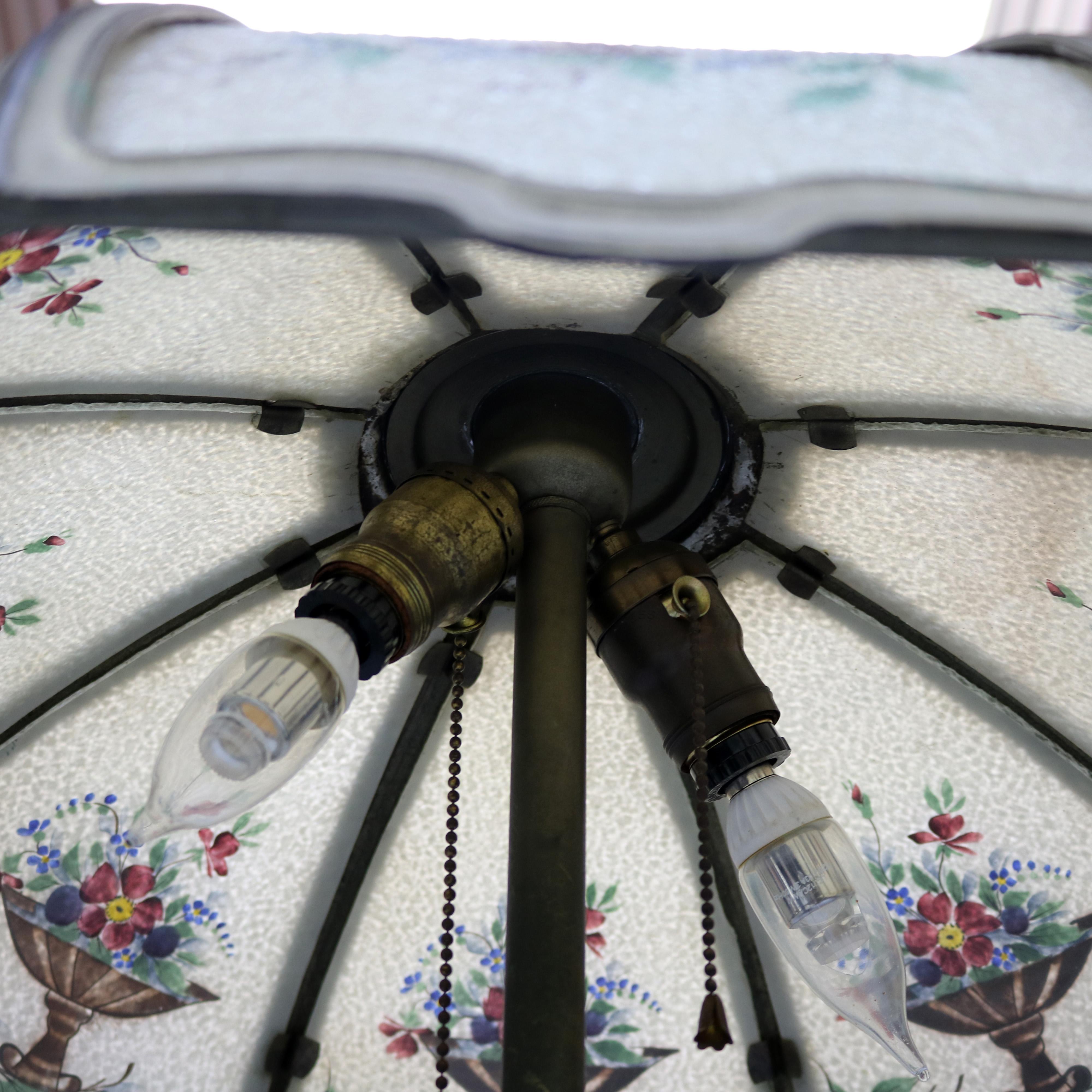 Antique Arts & Crafts Reverse Painted Floral Panel Table Lamp, Circa 1920 In Good Condition In Big Flats, NY