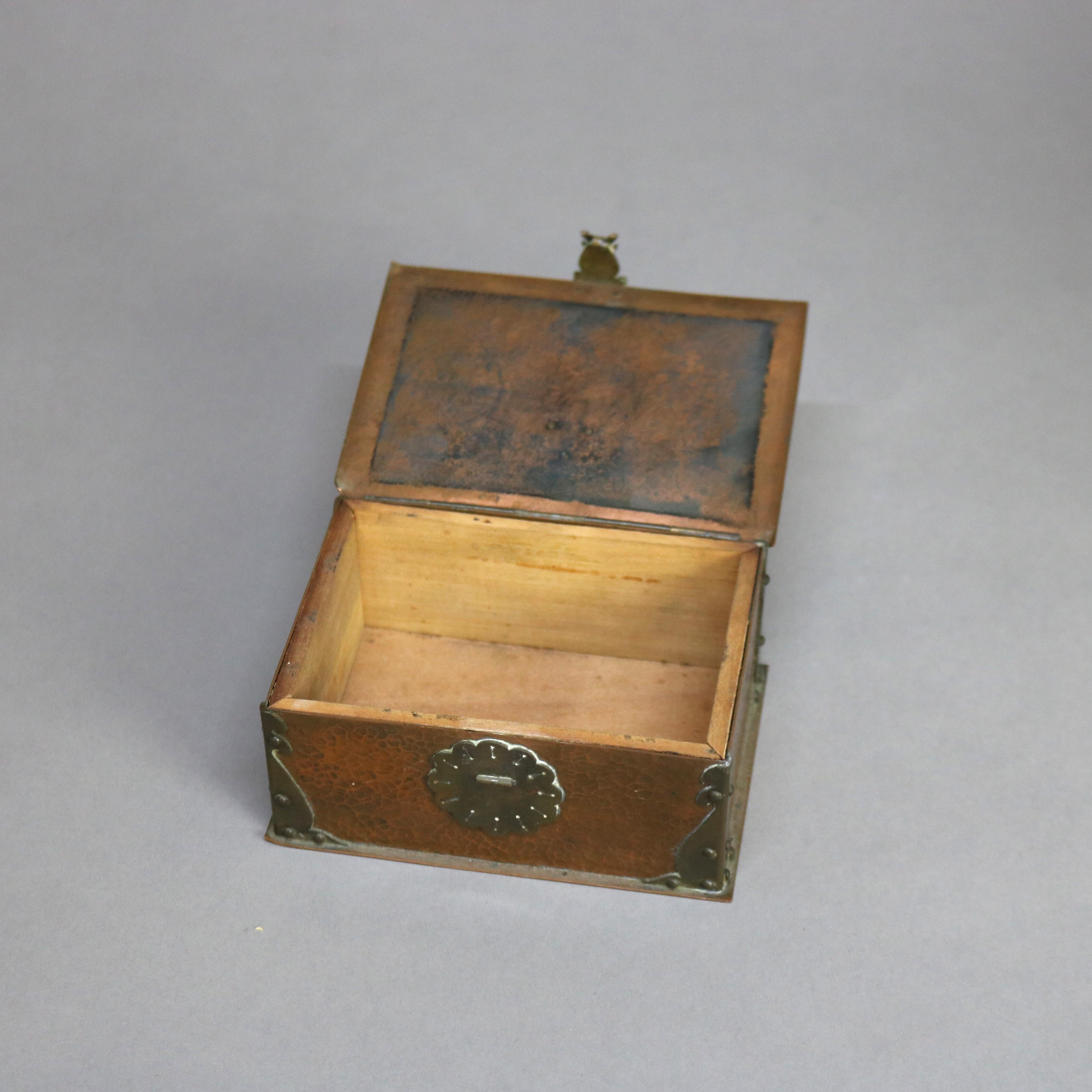 Arts and Crafts Antique Arts & Crafts Roycroft School Hammered Copper & Brass Trinket Box C1920