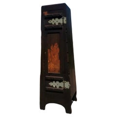 ANTICO  "Piccolo armadietto "Shop of the Crafter  CON INLAY  - Stickley Era - W7315