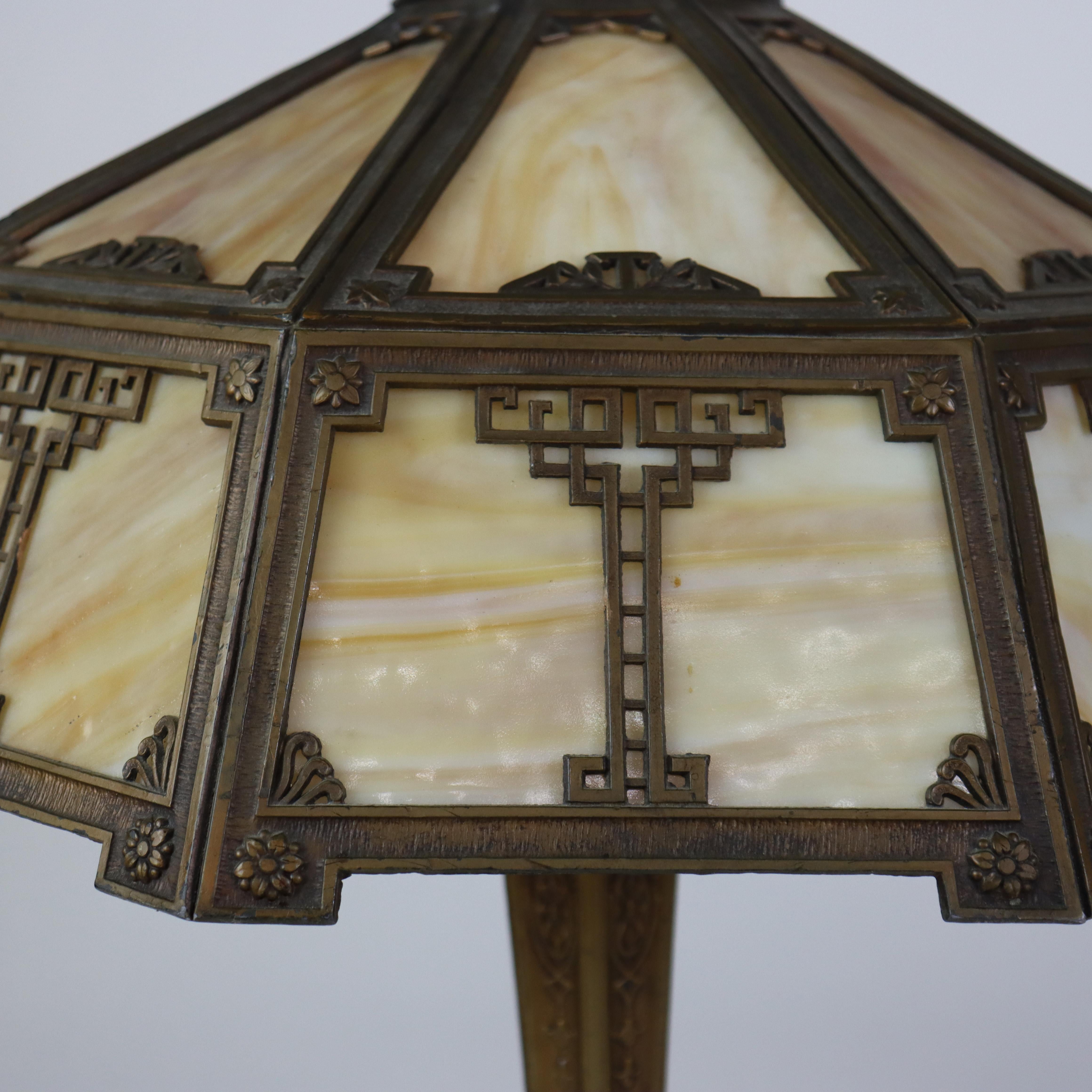 Antike Arts & Crafts Schlacke Glas Tischlampe C1910 im Zustand „Gut“ im Angebot in Big Flats, NY